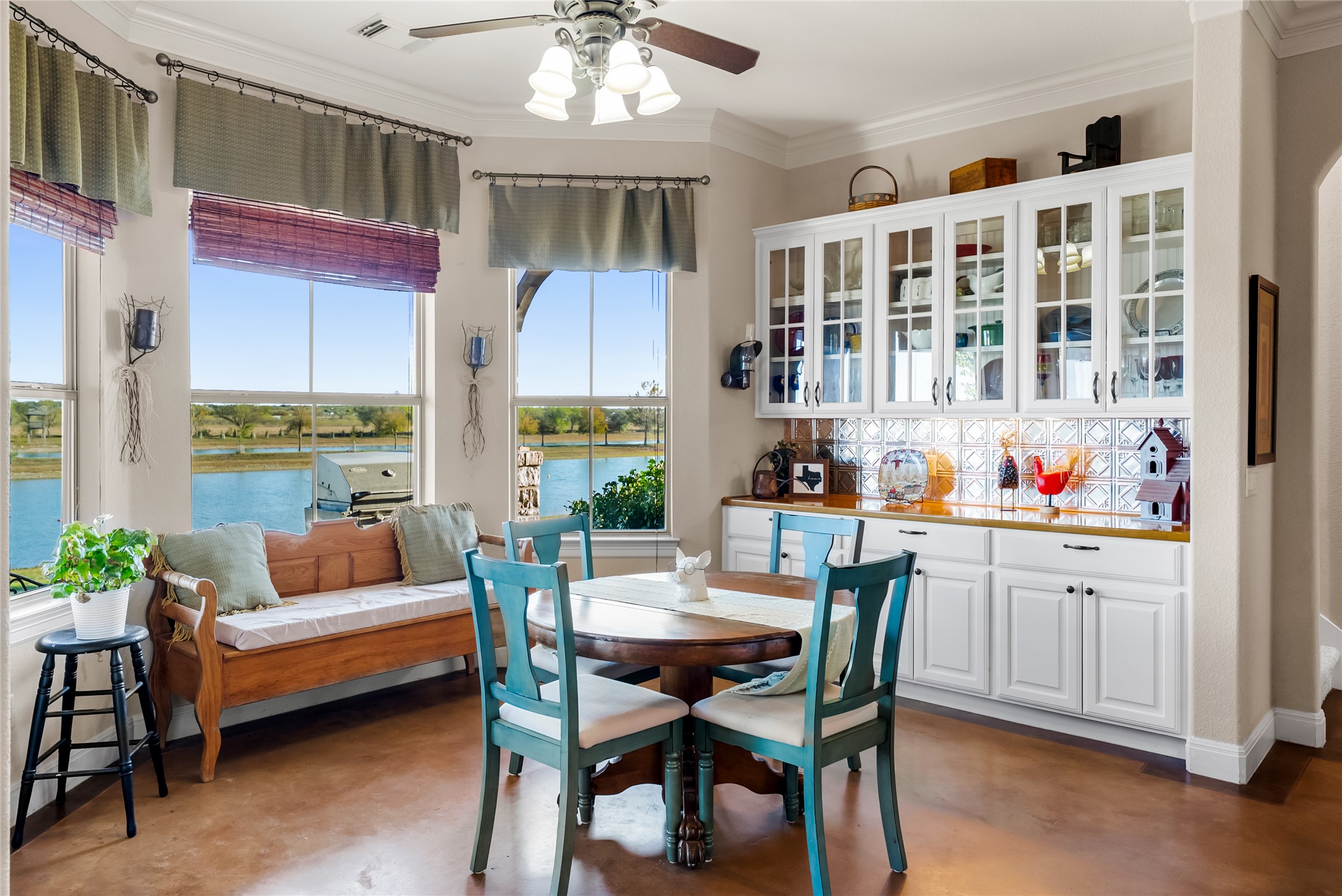 main property photo 16