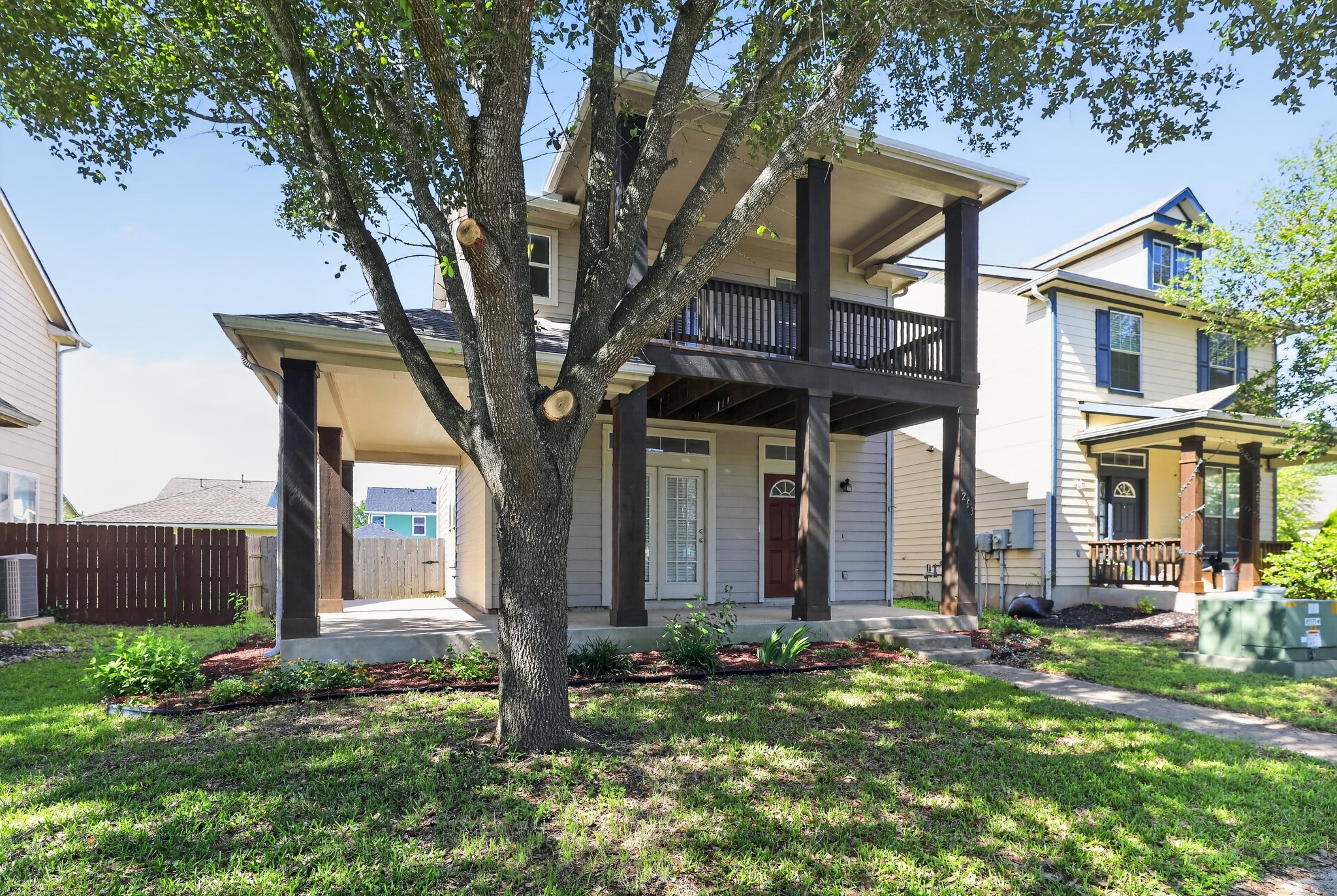 main property photo 10