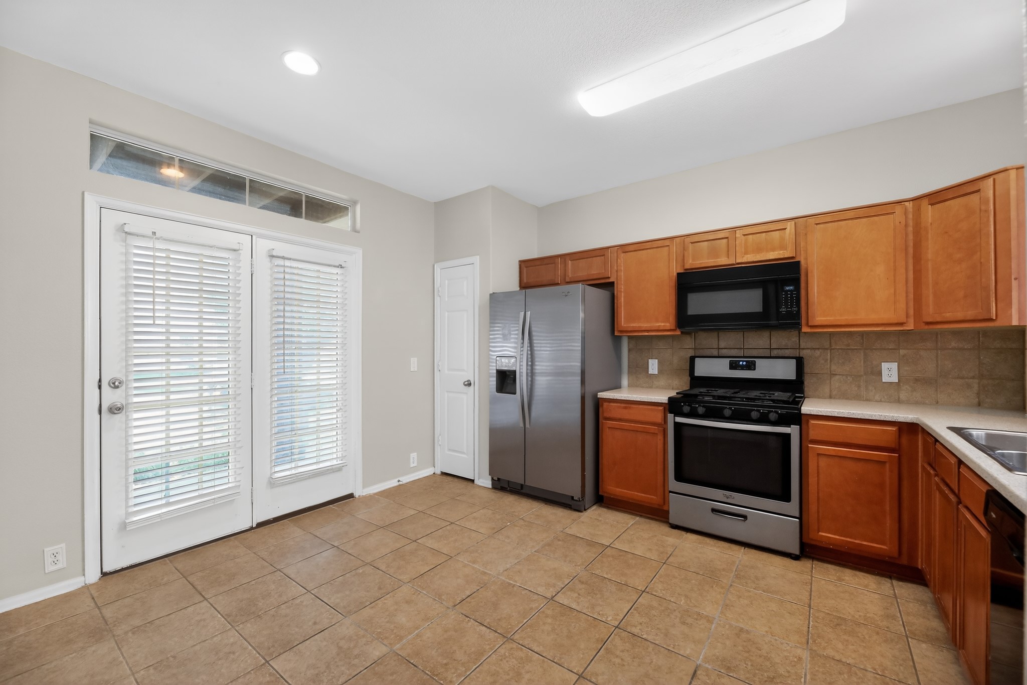main property photo 26