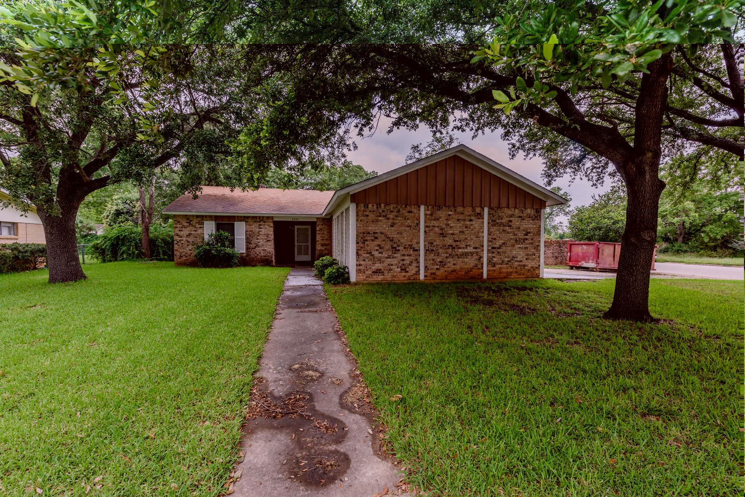 main property photo 12