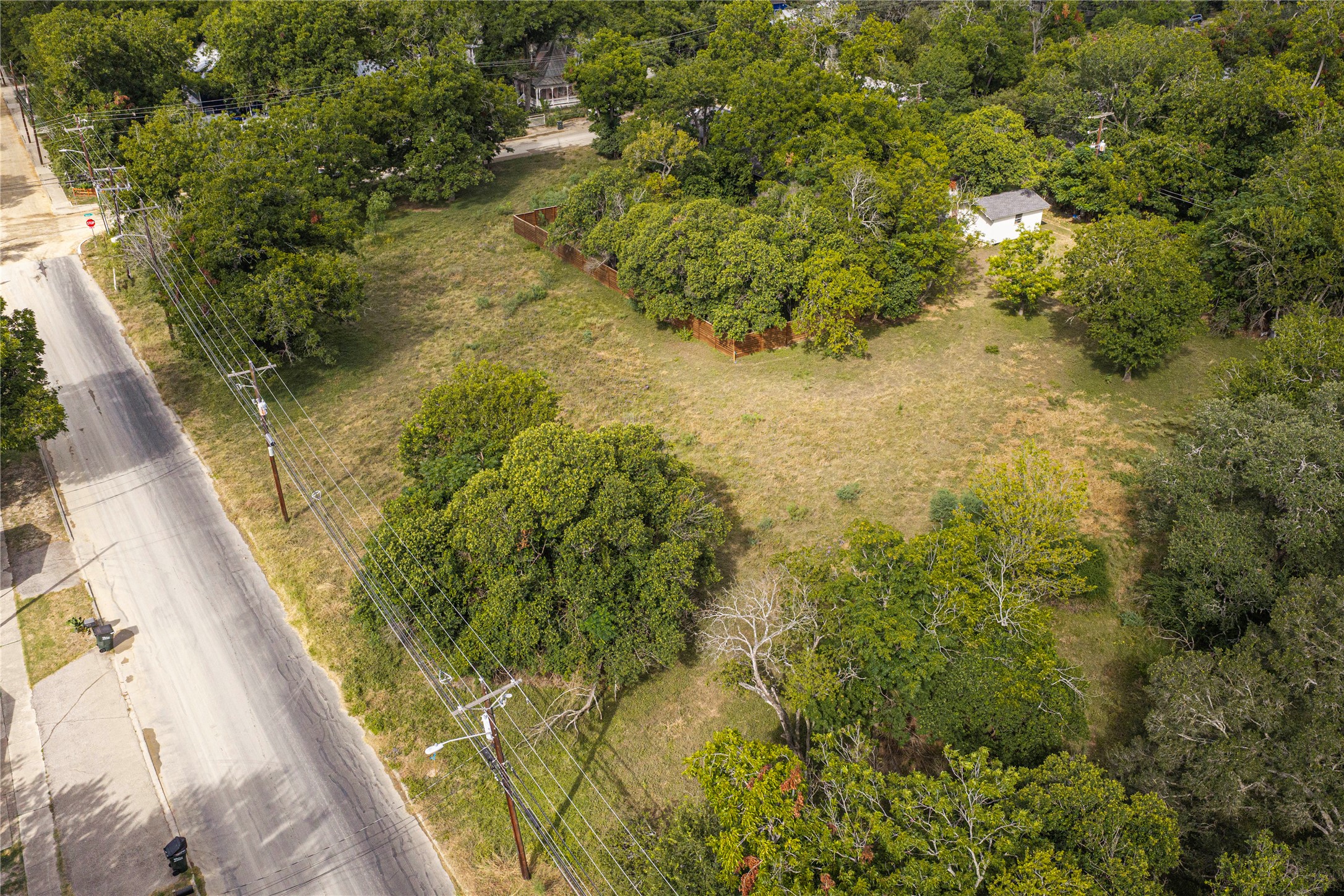 main property photo 19