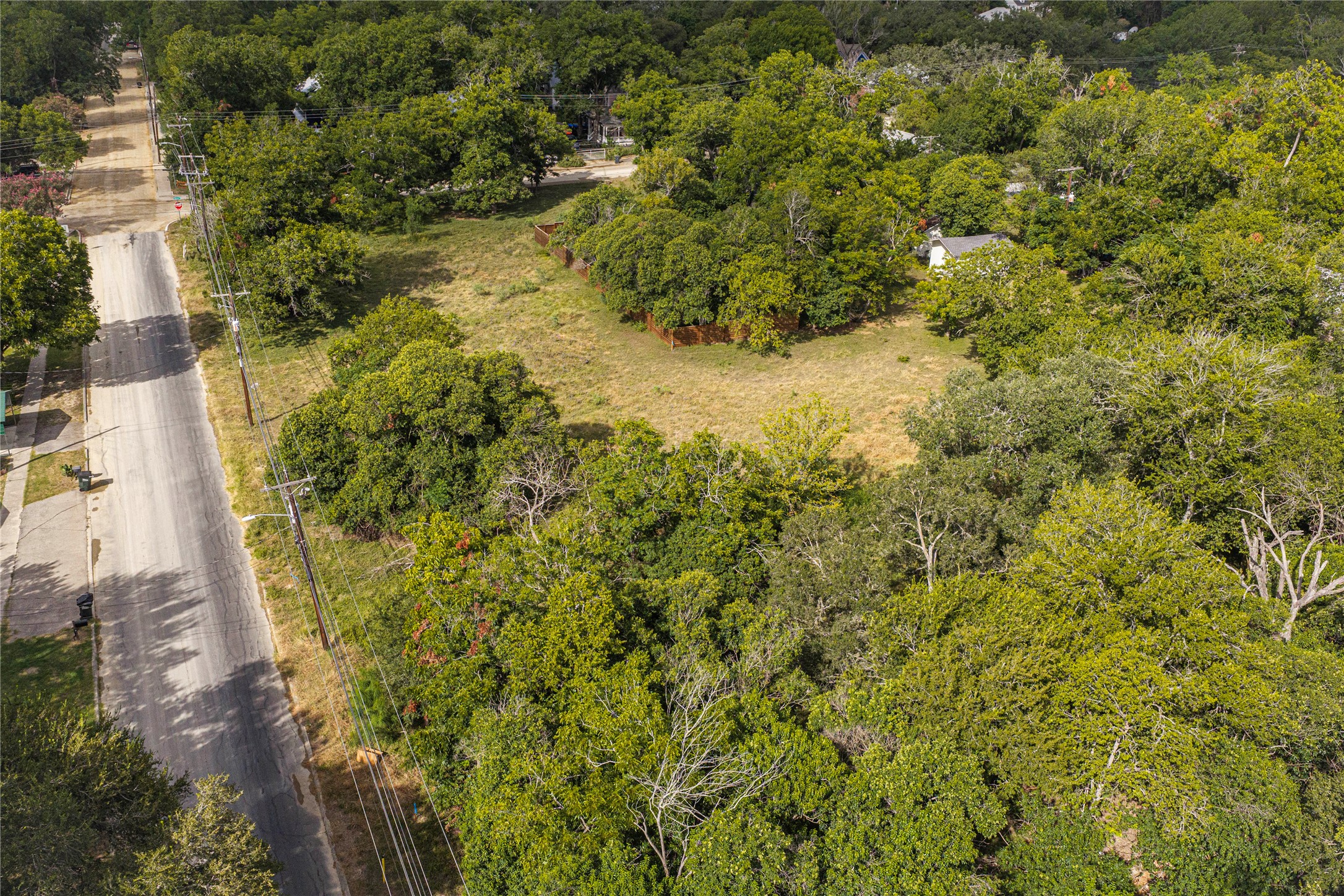 main property photo 20