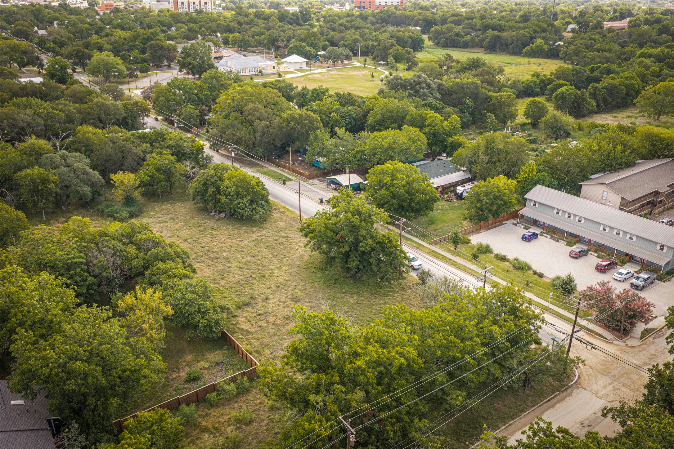 main property photo 22