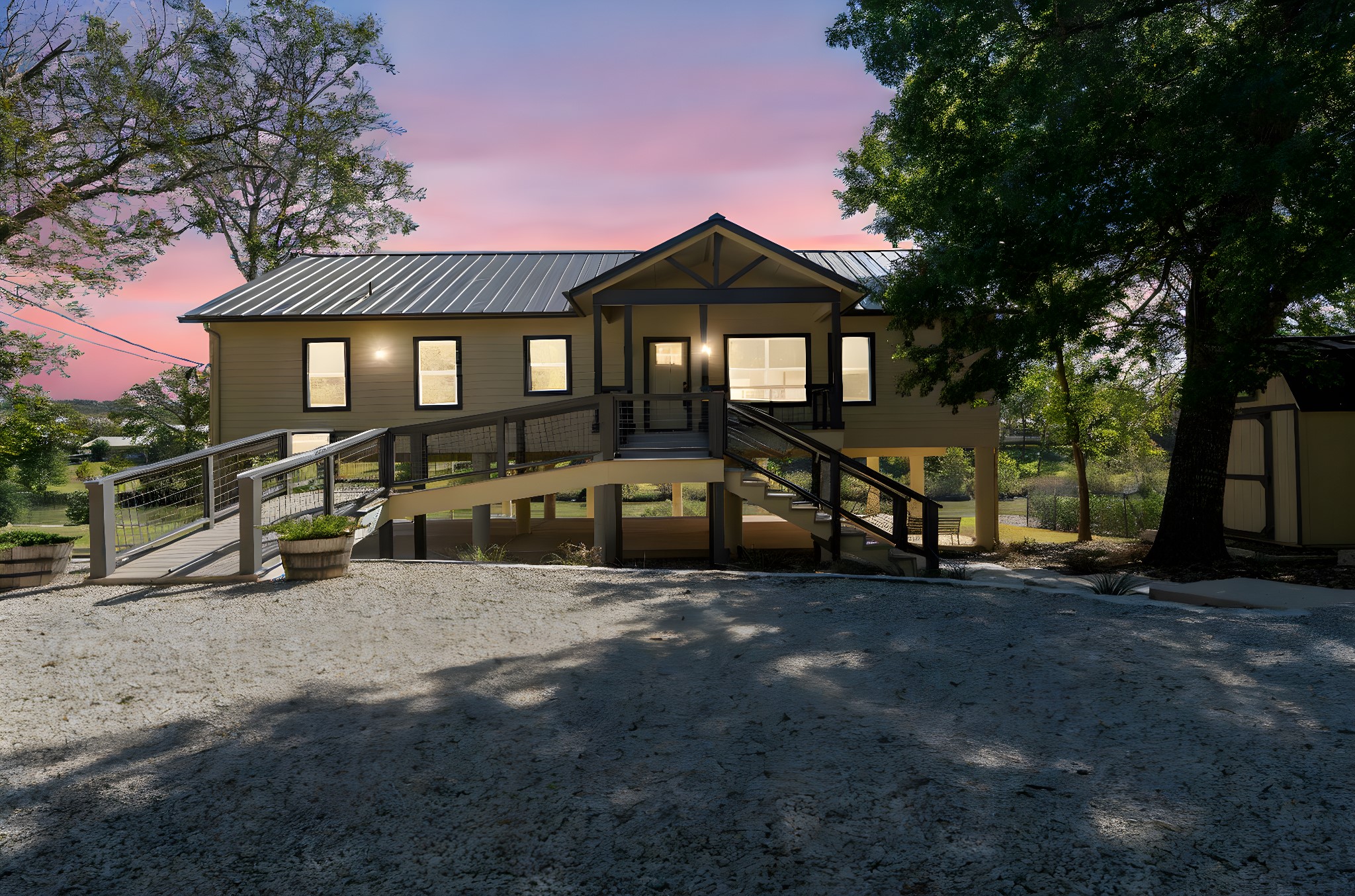 main property photo 10