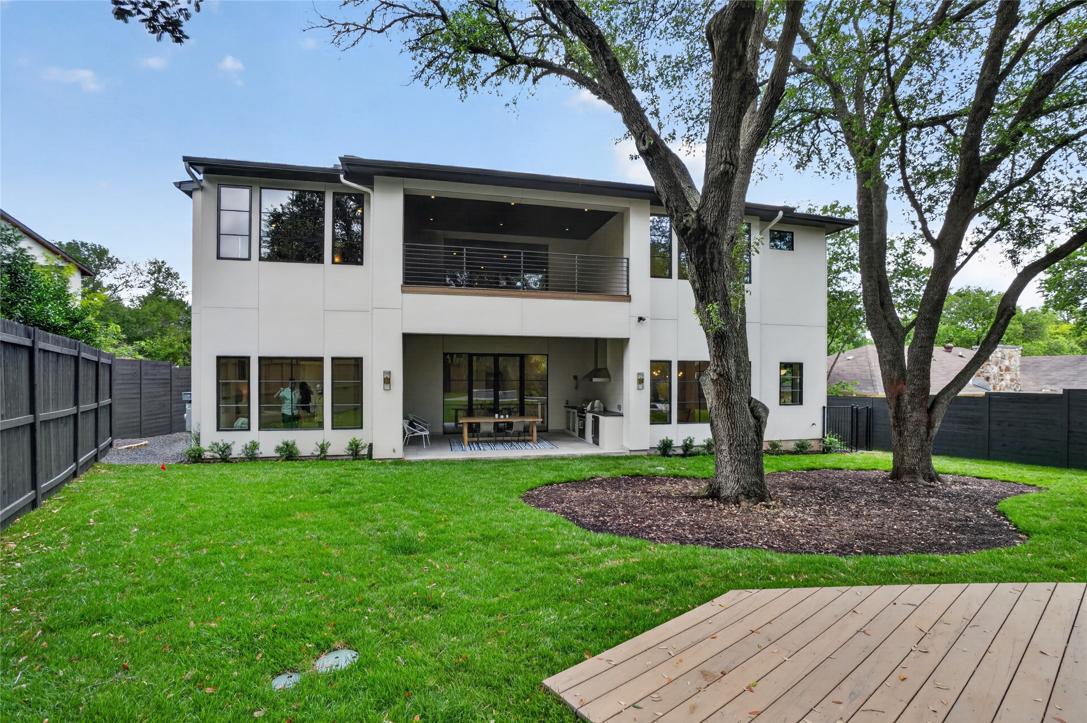 main property photo 18