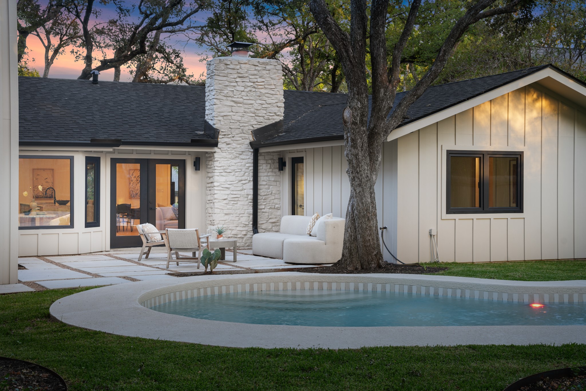 main property photo 32