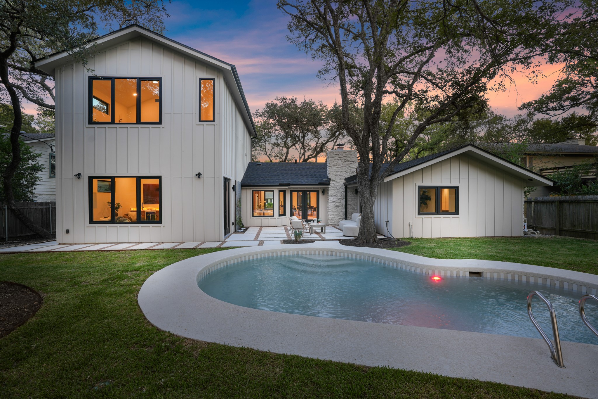 main property photo 33