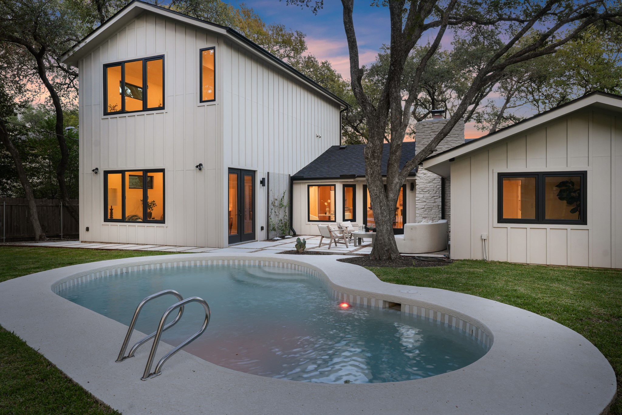 main property photo 35