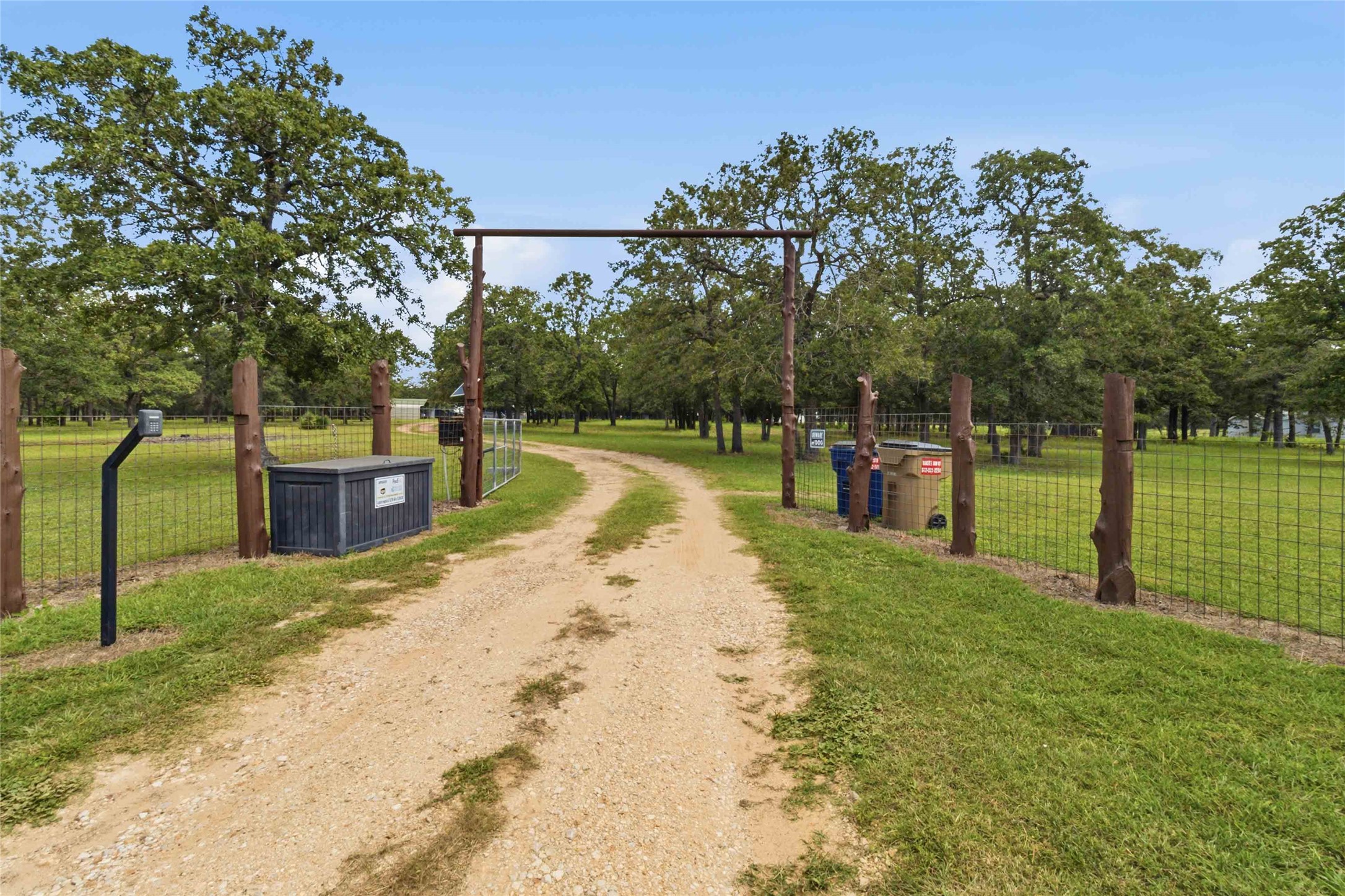main property photo 33