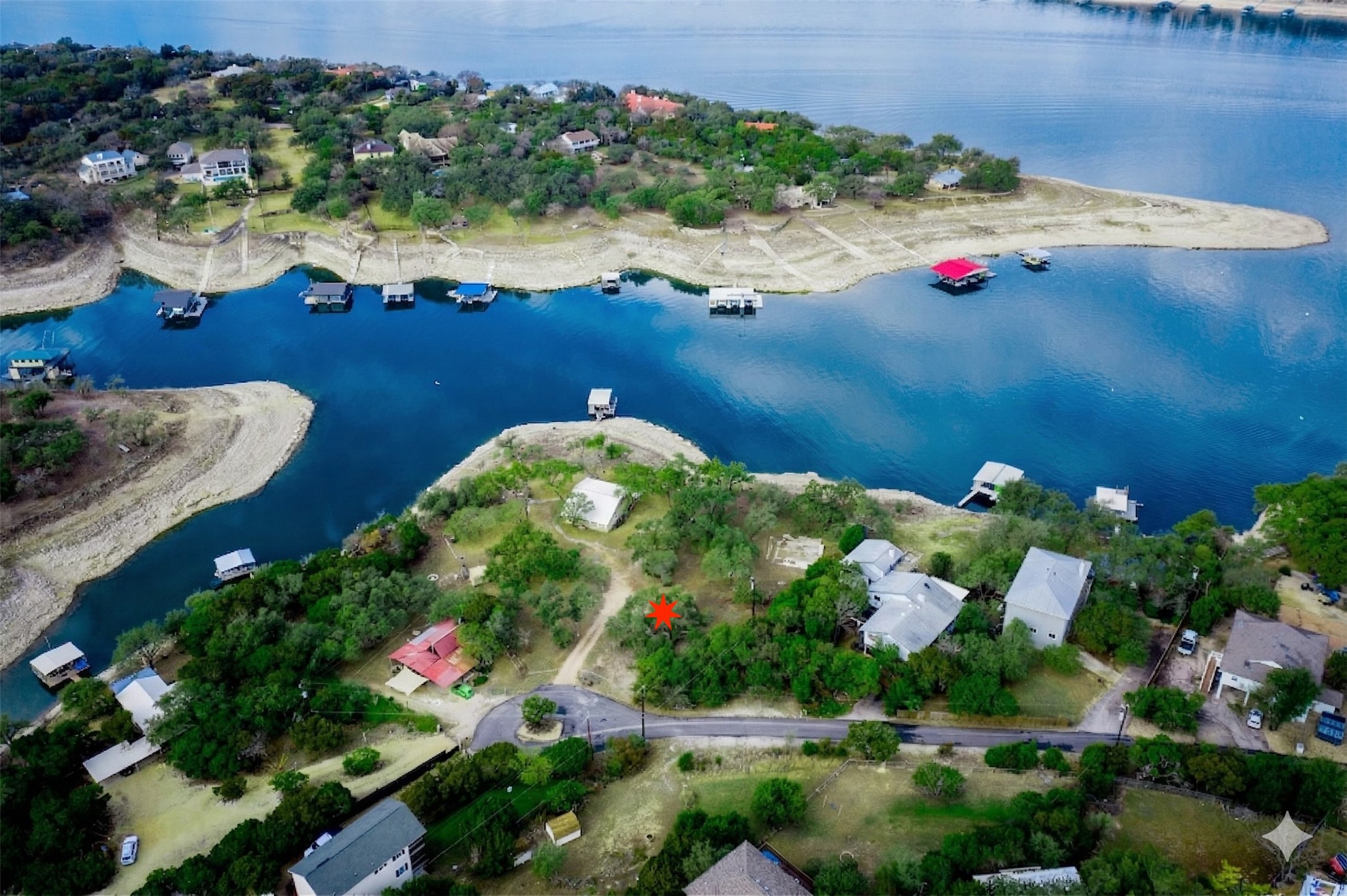 main property photo 11