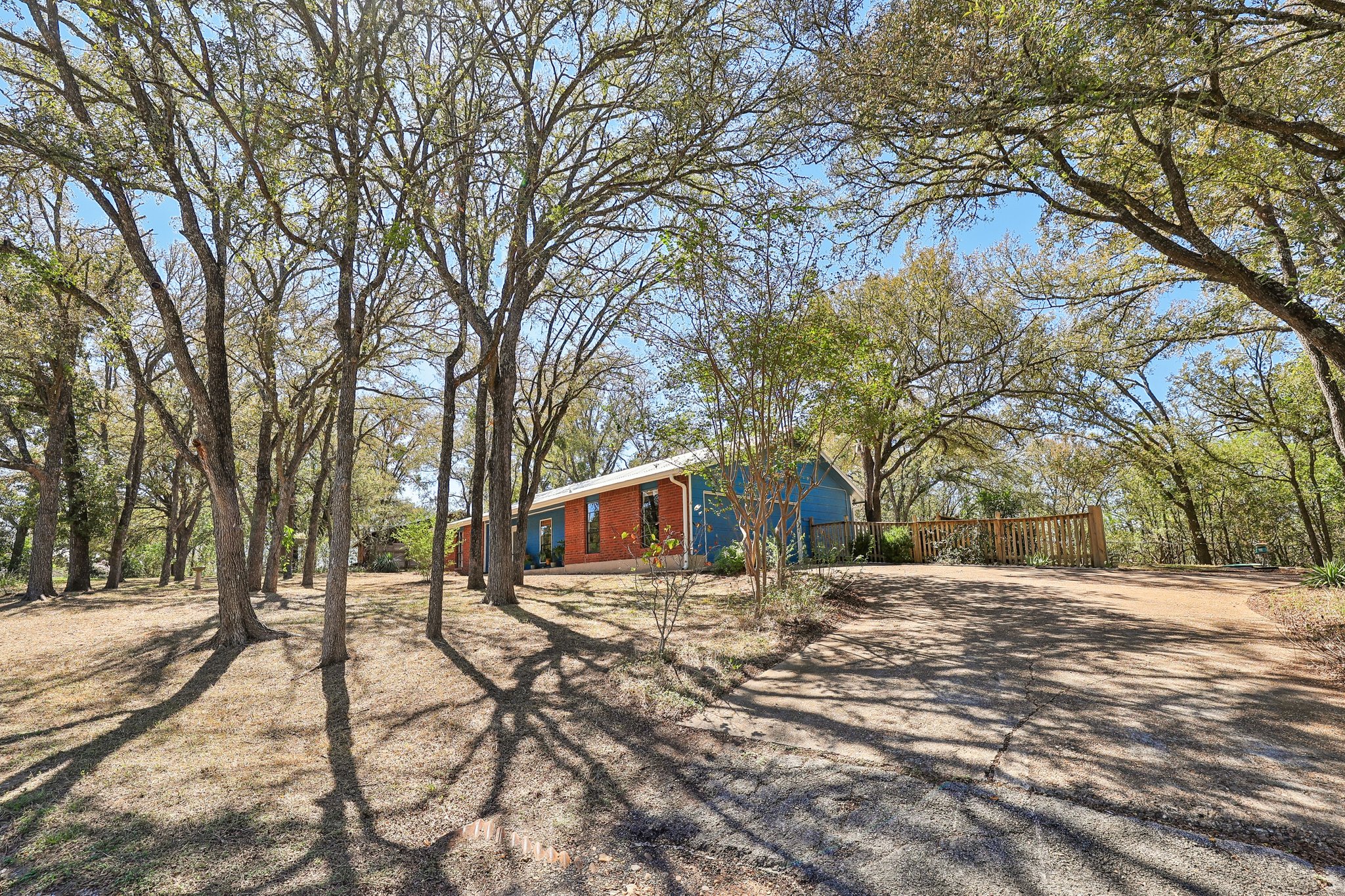 main property photo 35