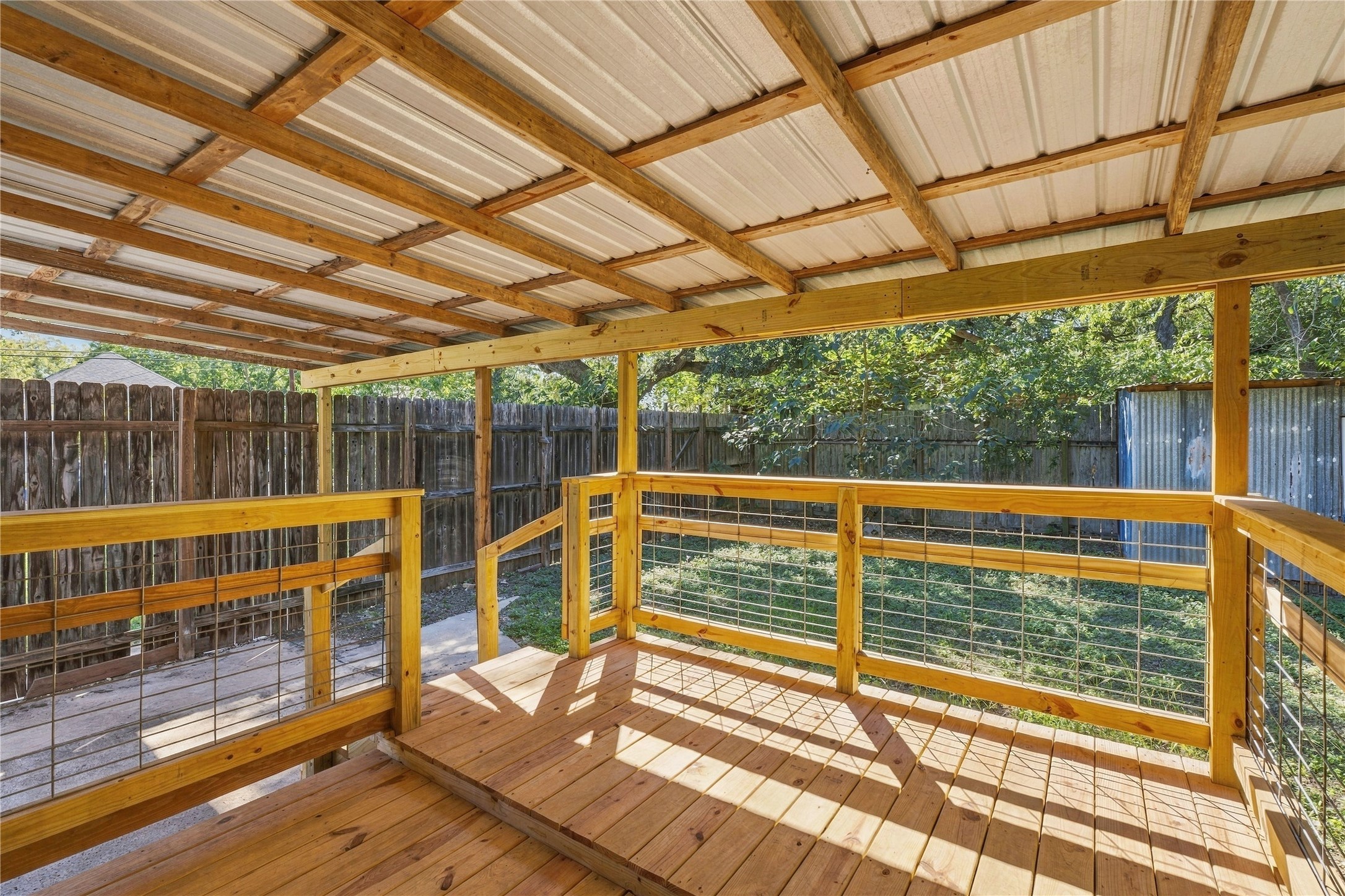 main property photo 13