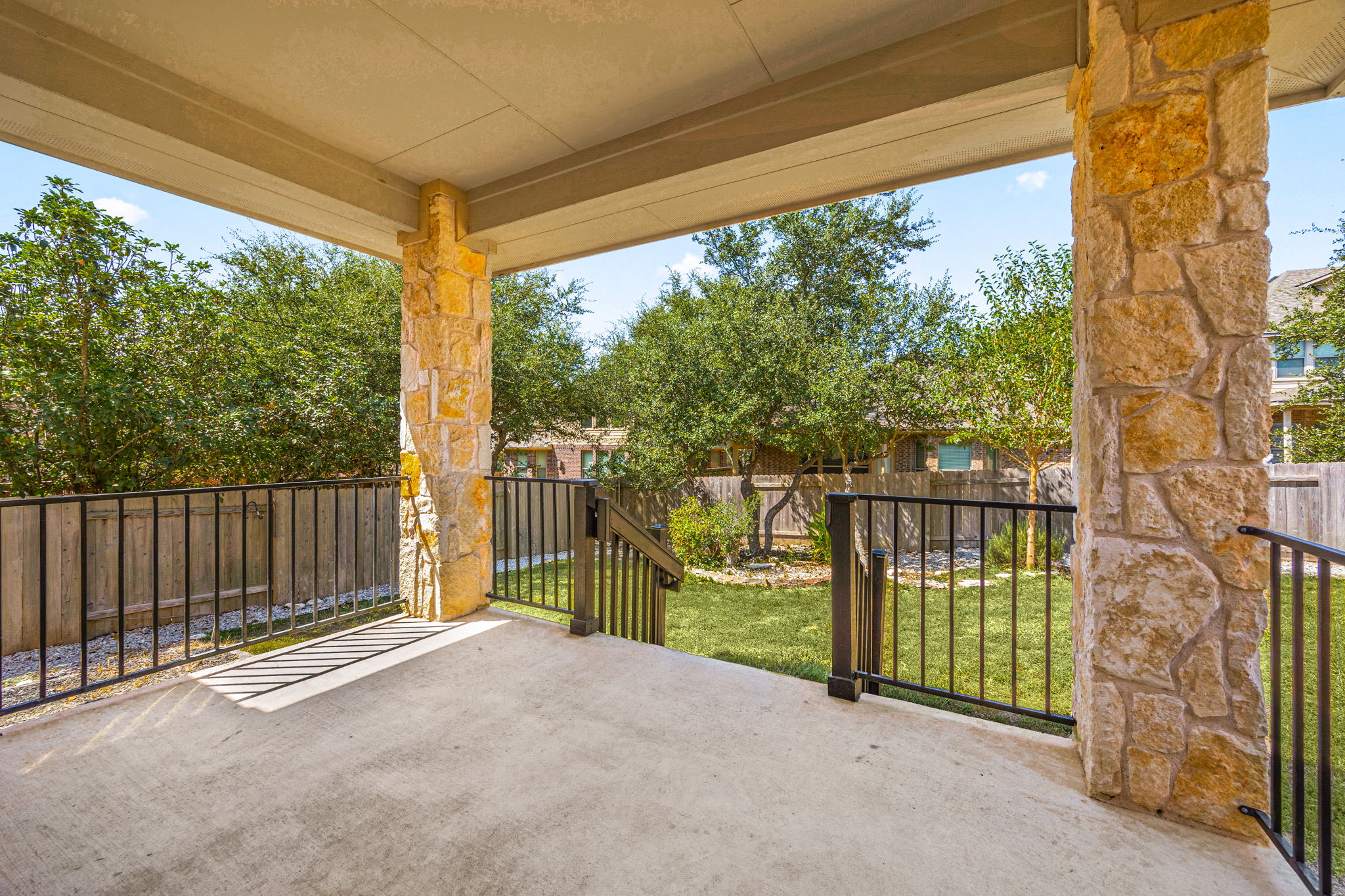 main property photo 35
