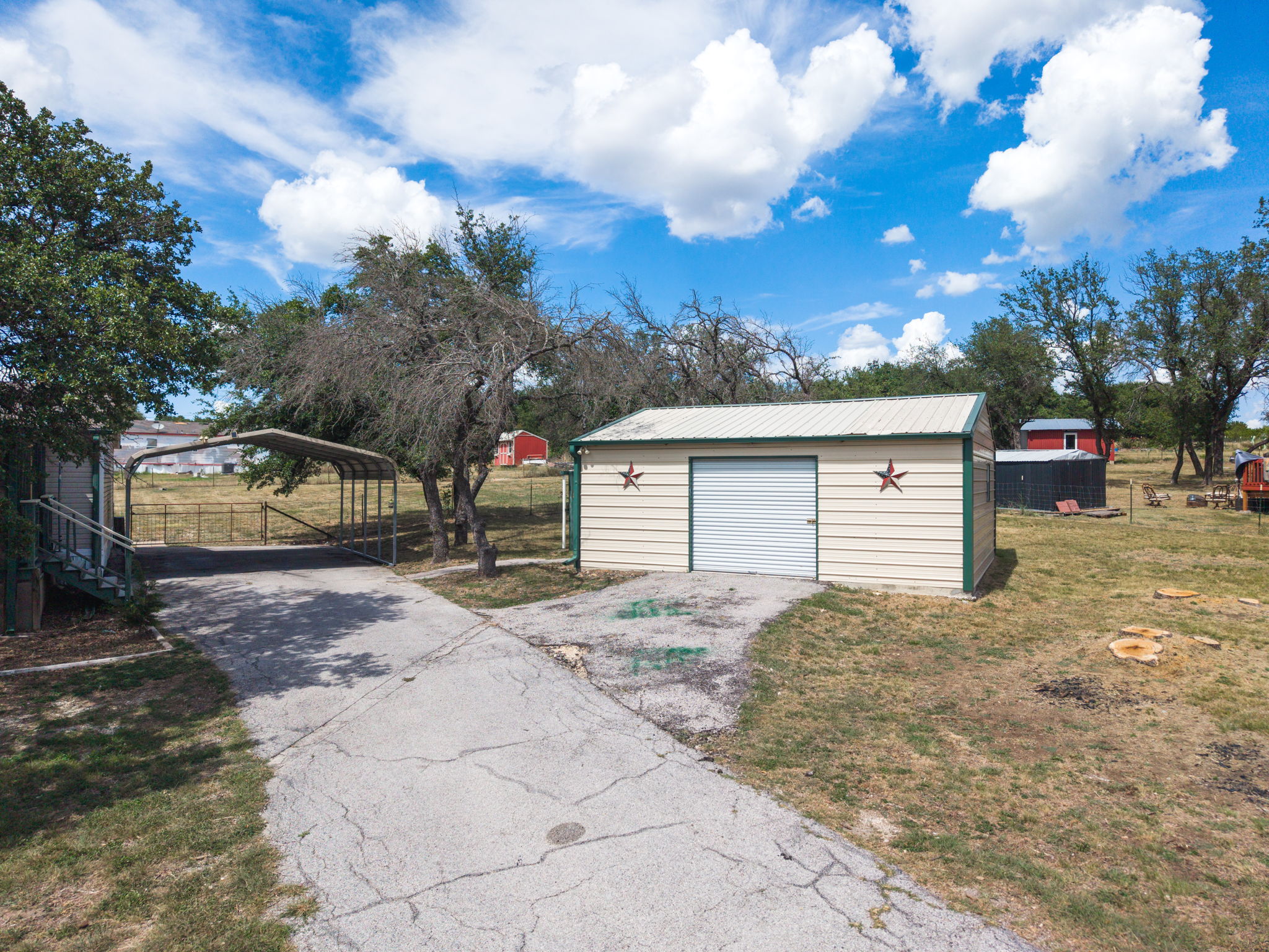 main property photo 25
