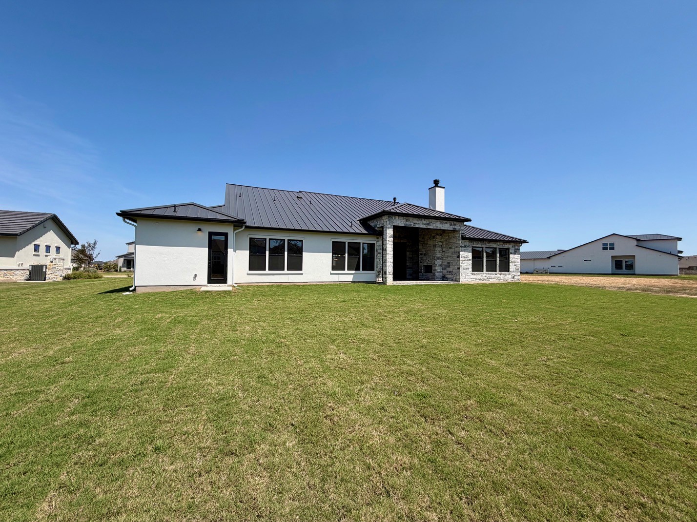 main property photo 12