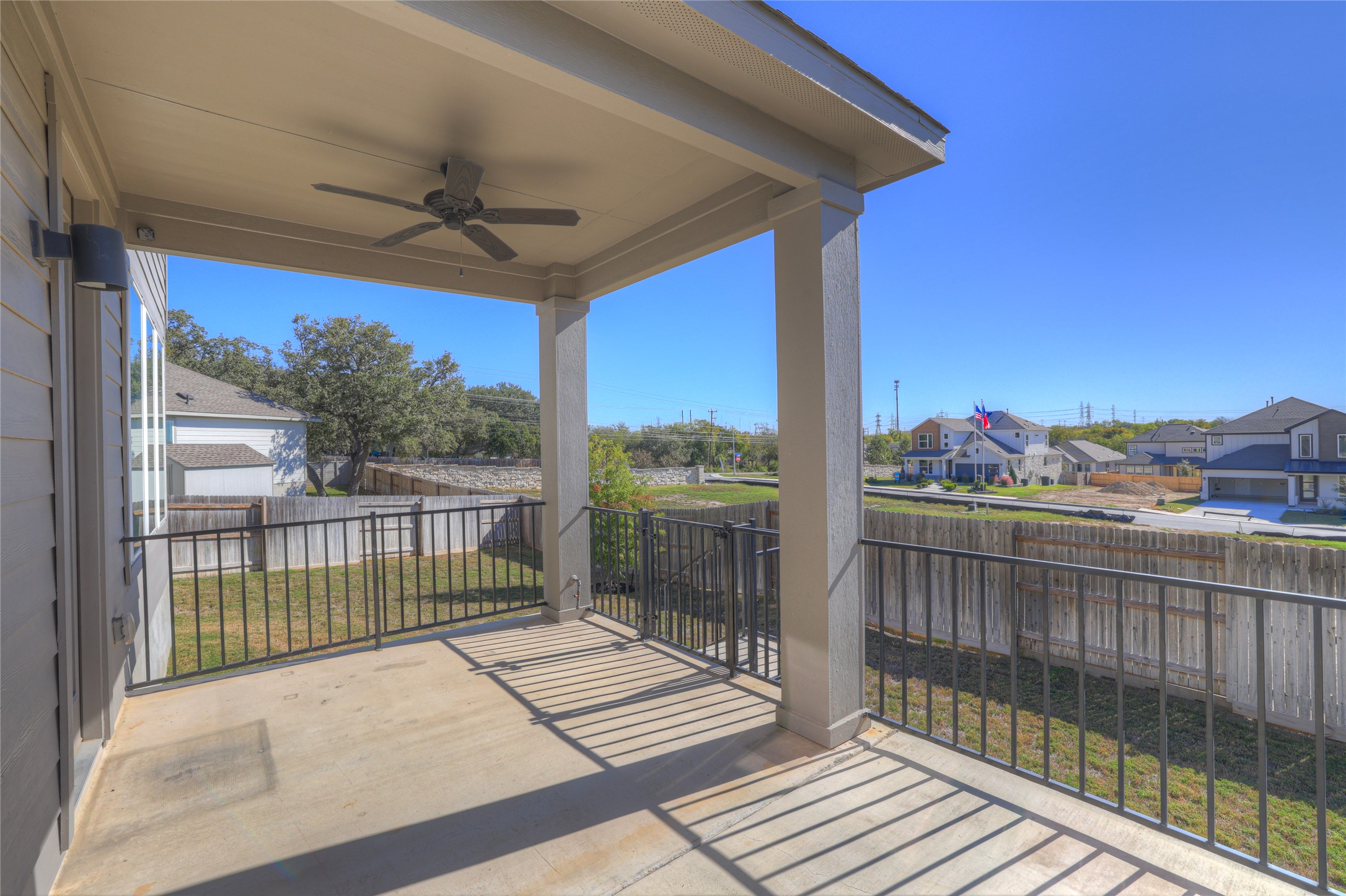 main property photo 34