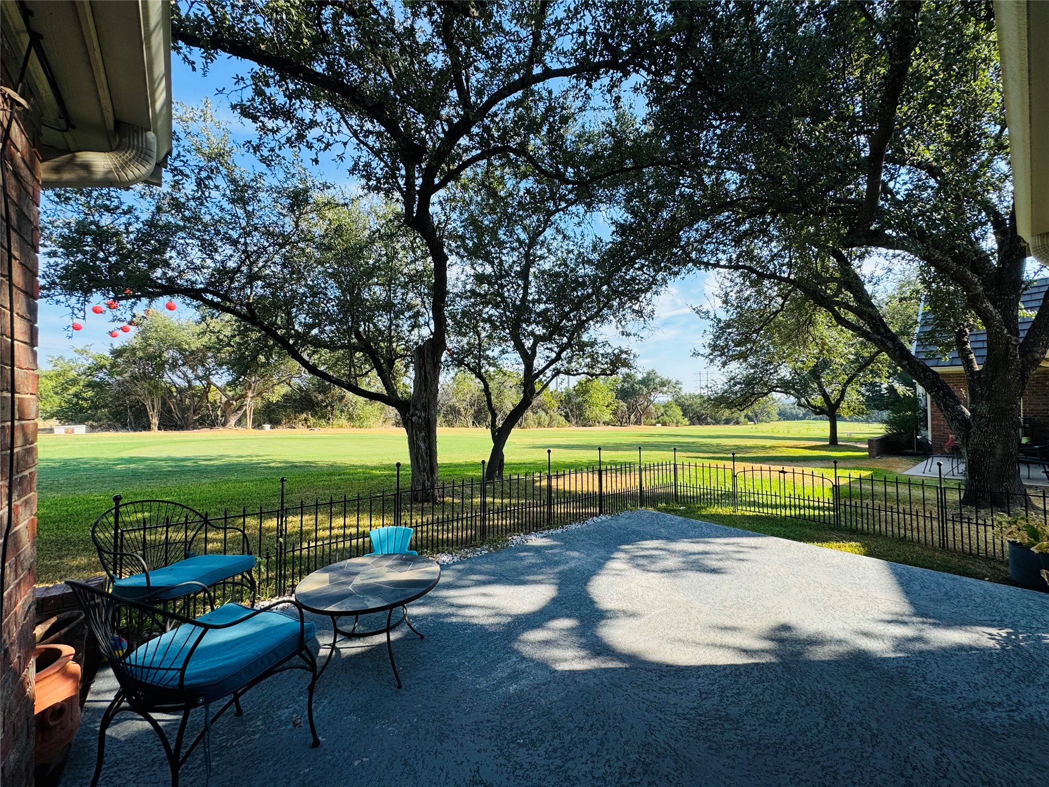 main property photo 29