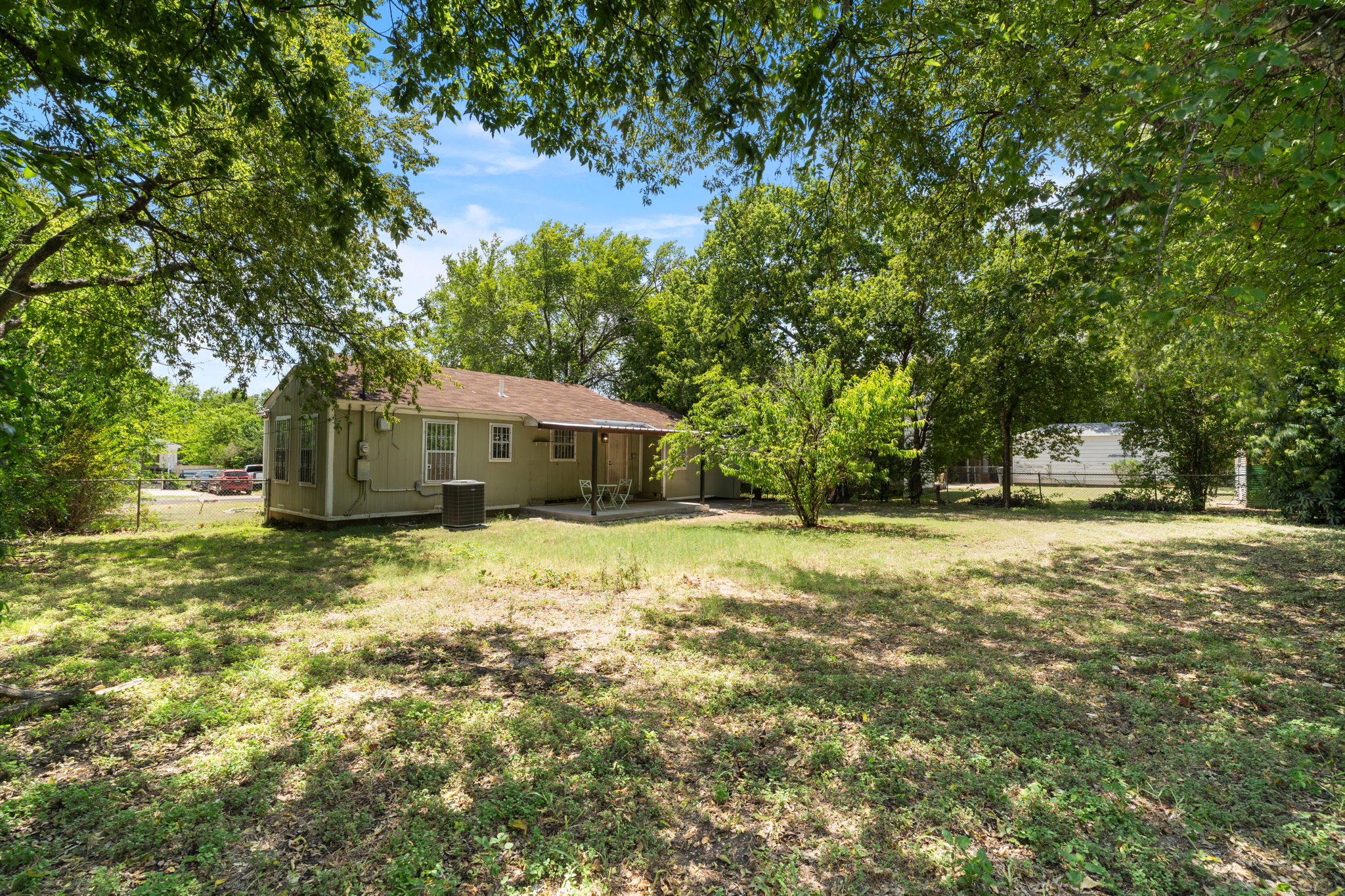 main property photo 27