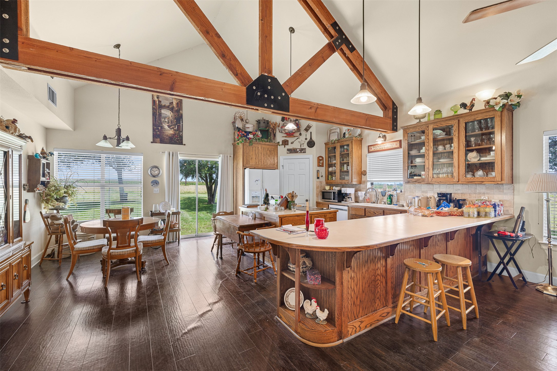 main property photo 25