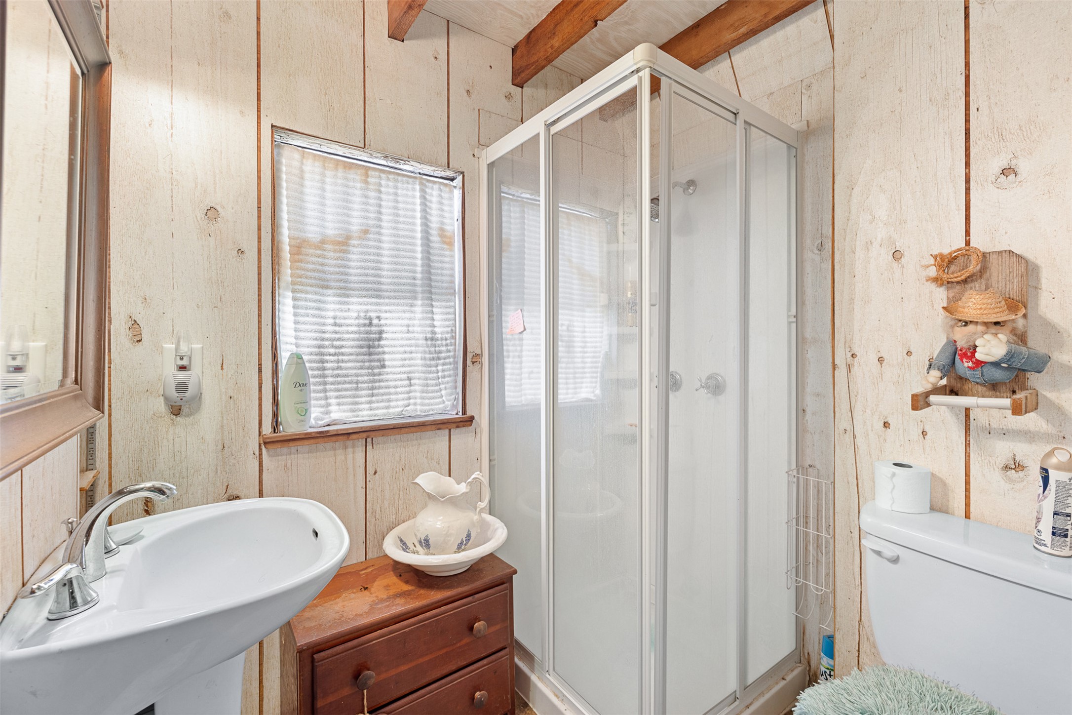 main property photo 37