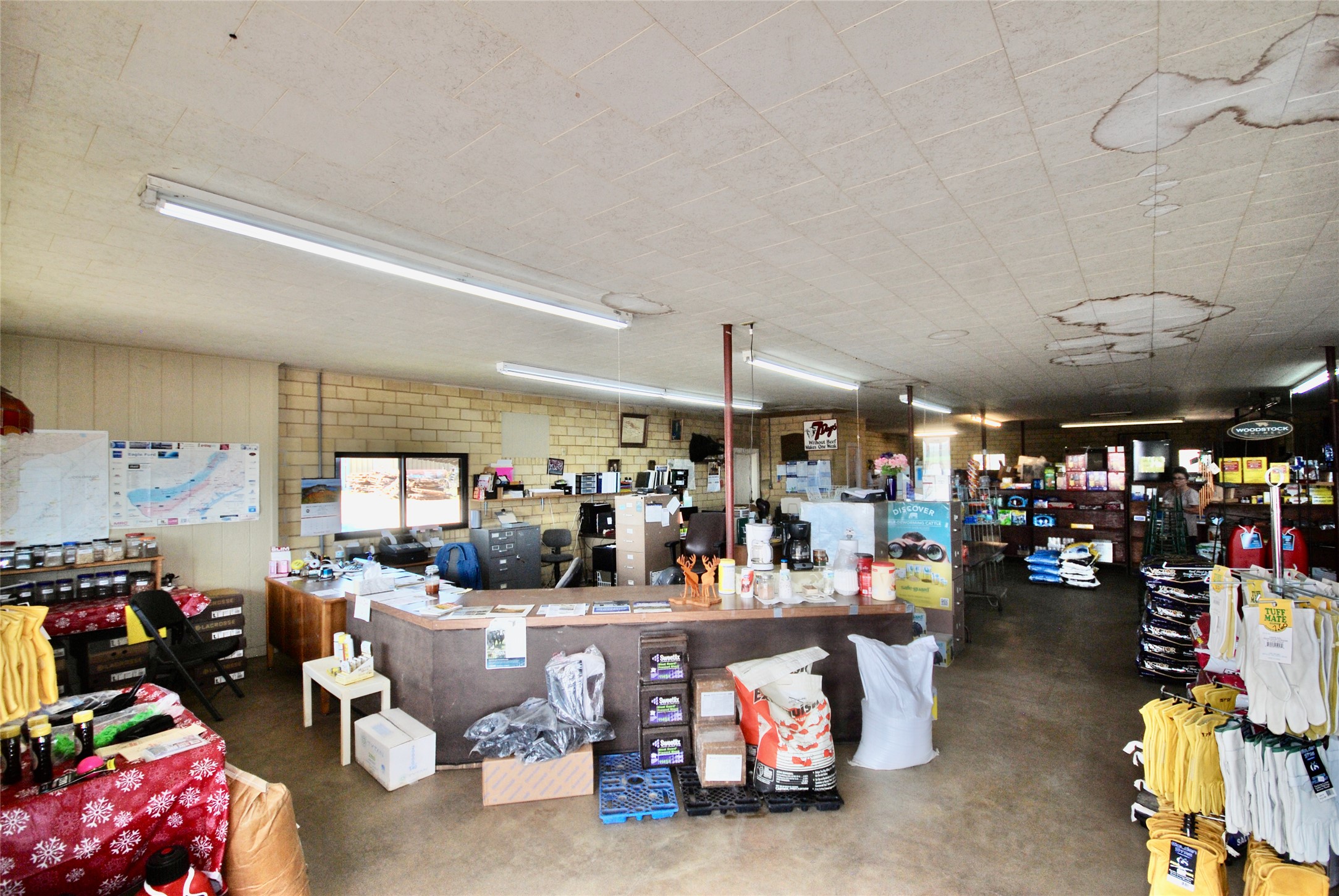 main property photo 8