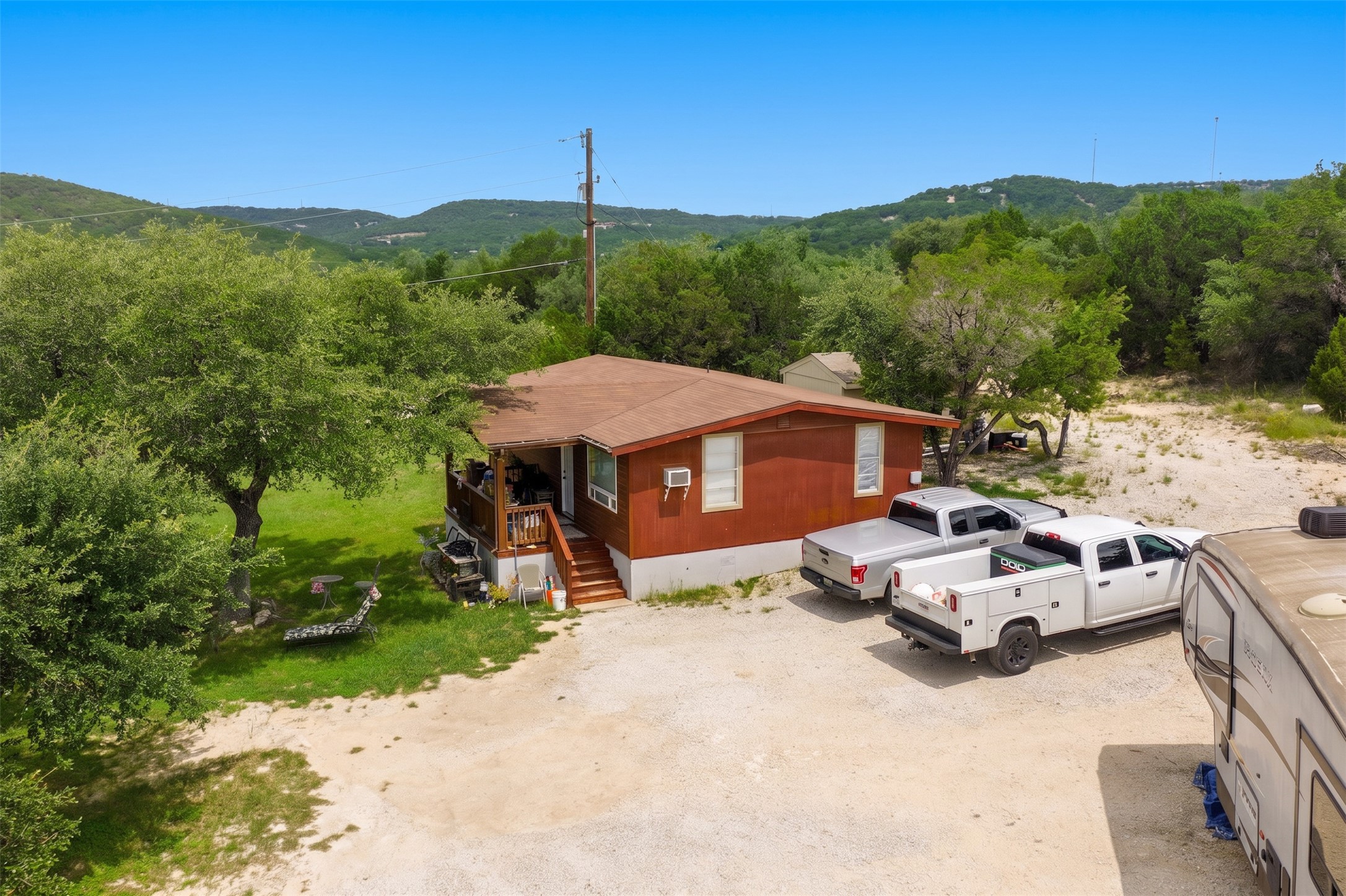 main property photo 29