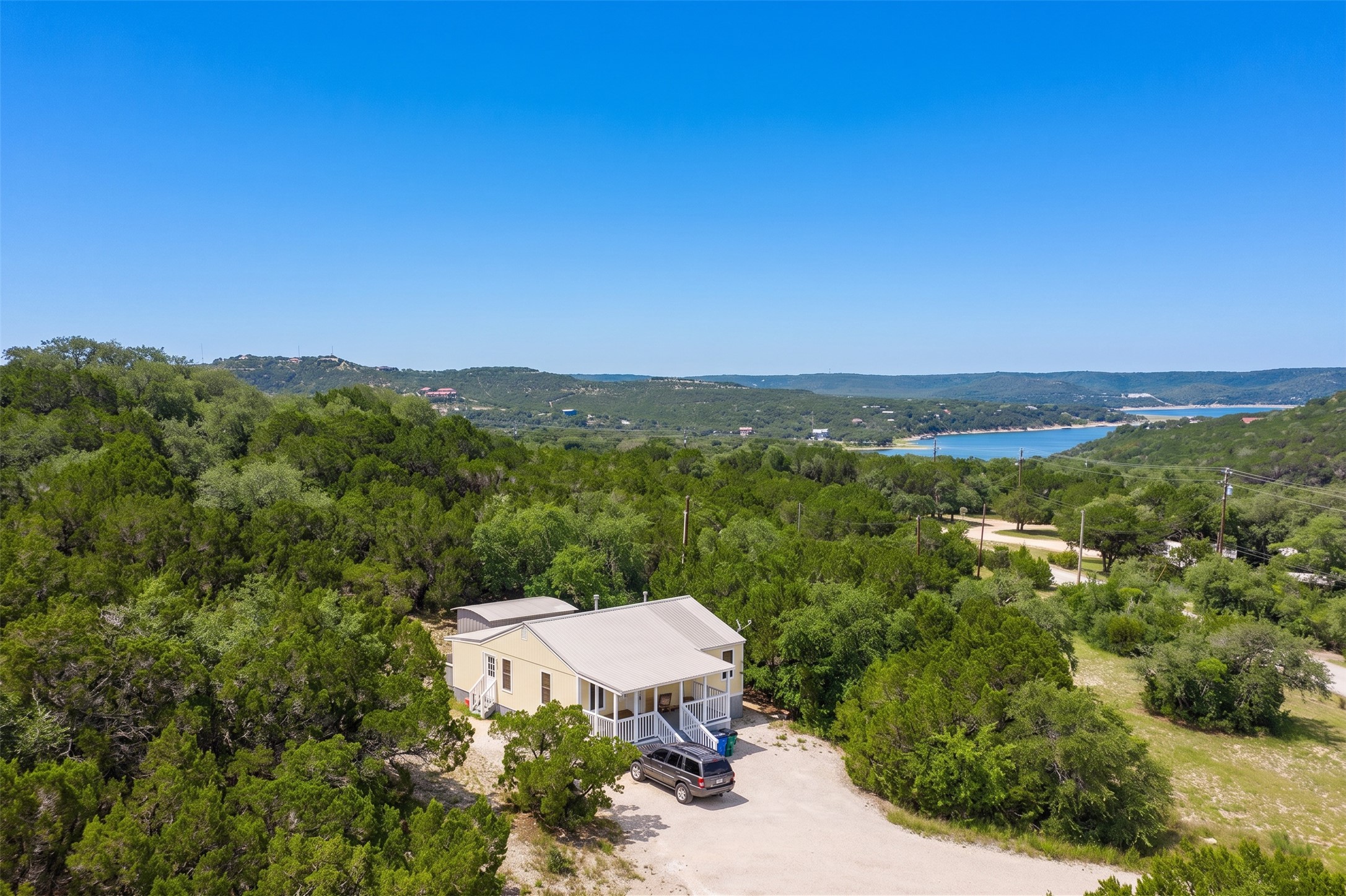 main property photo 32