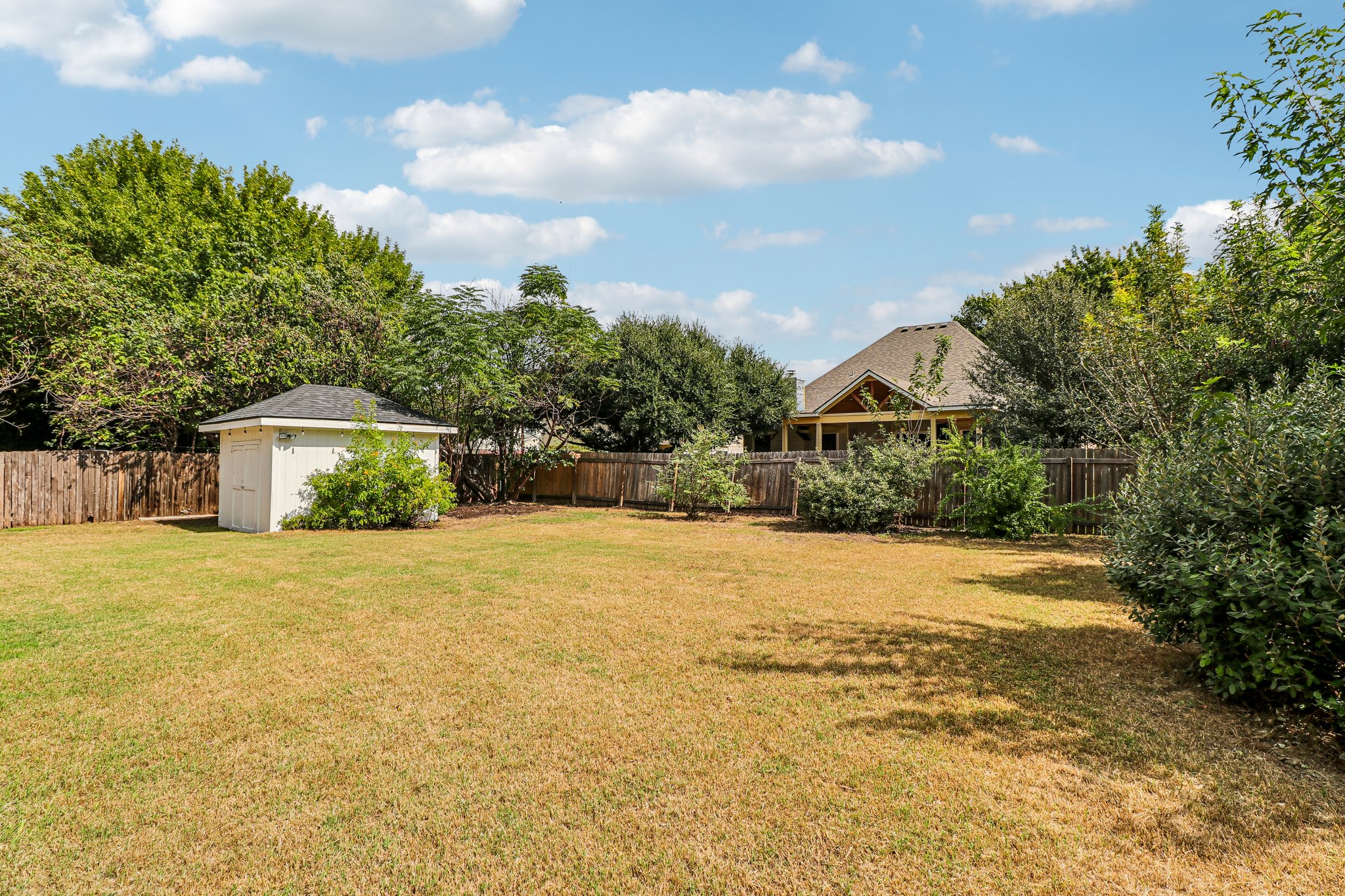 main property photo 21