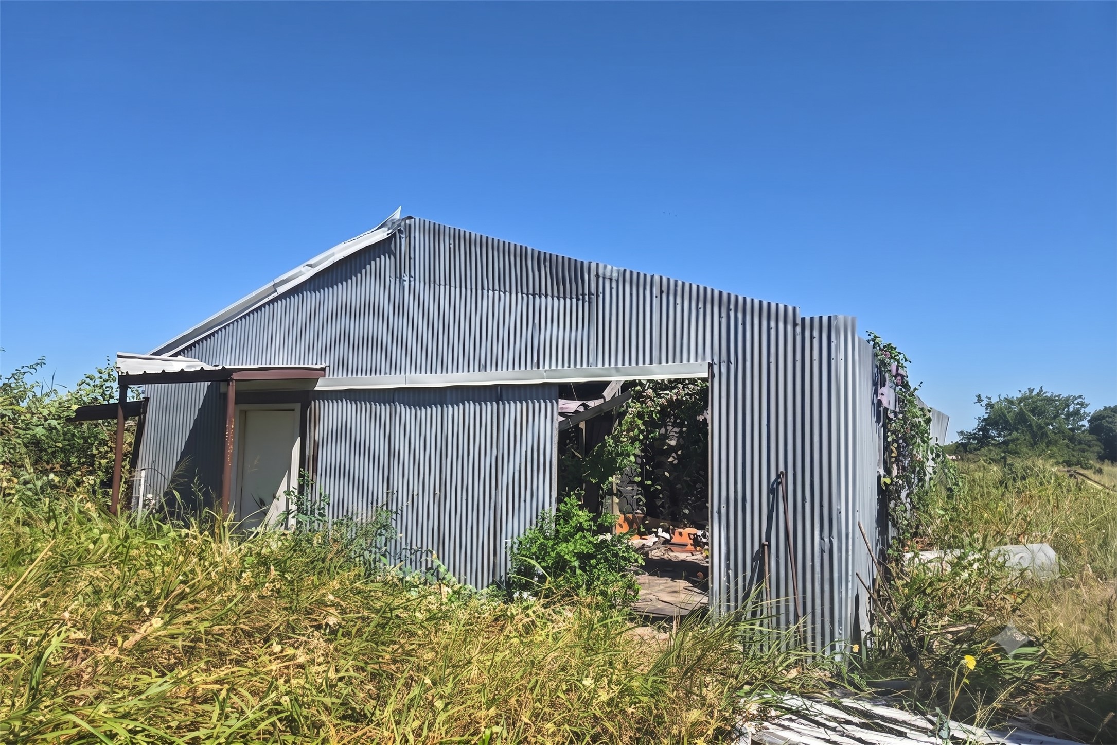 main property photo 1