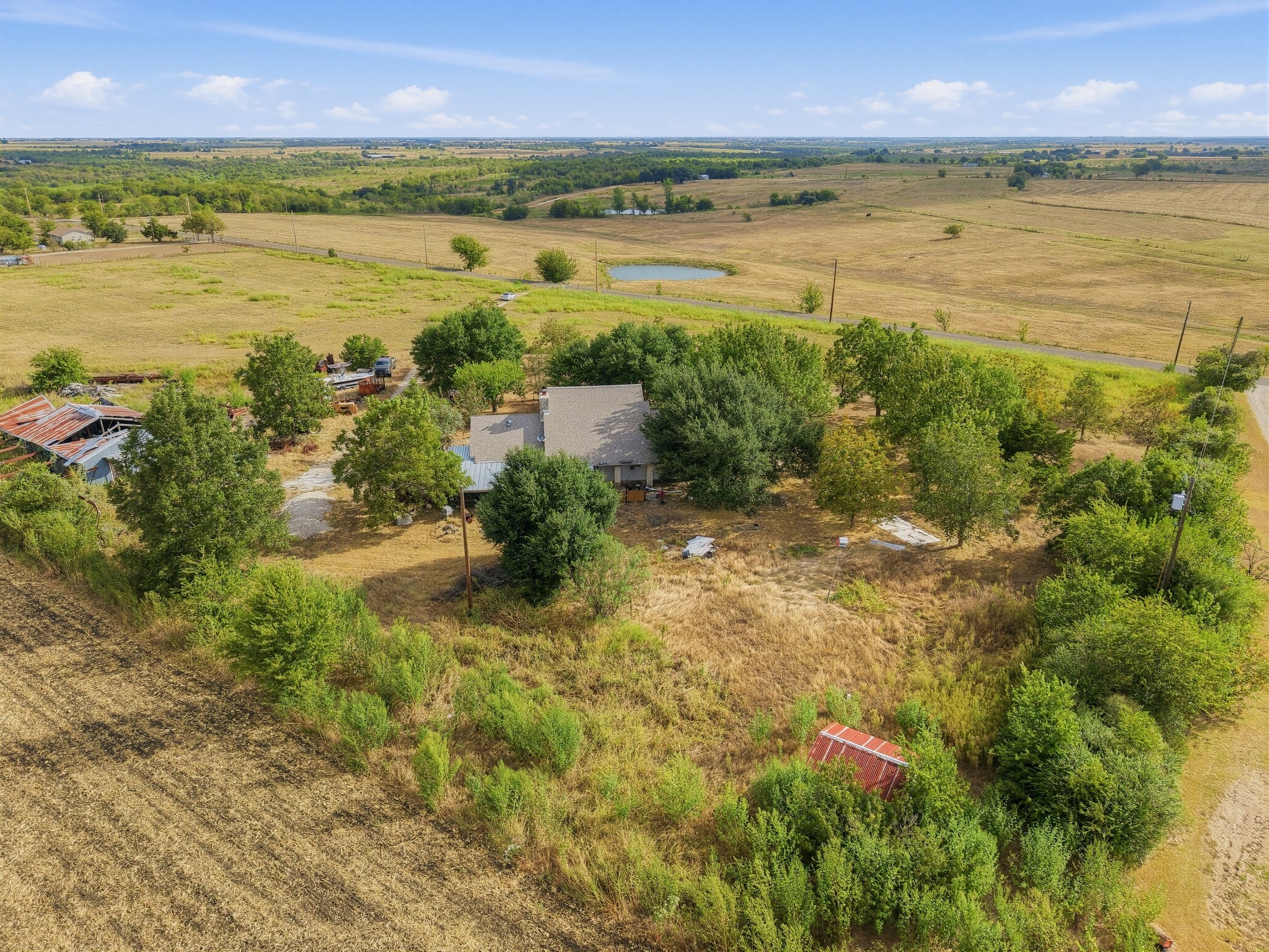 main property photo 19