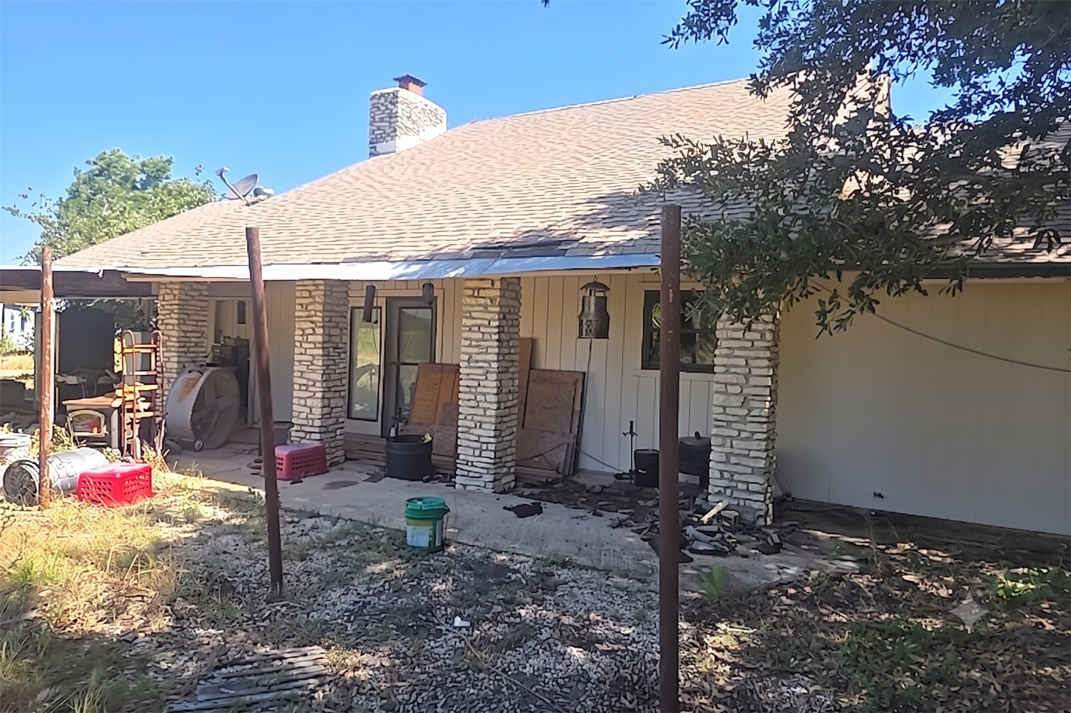 main property photo 9