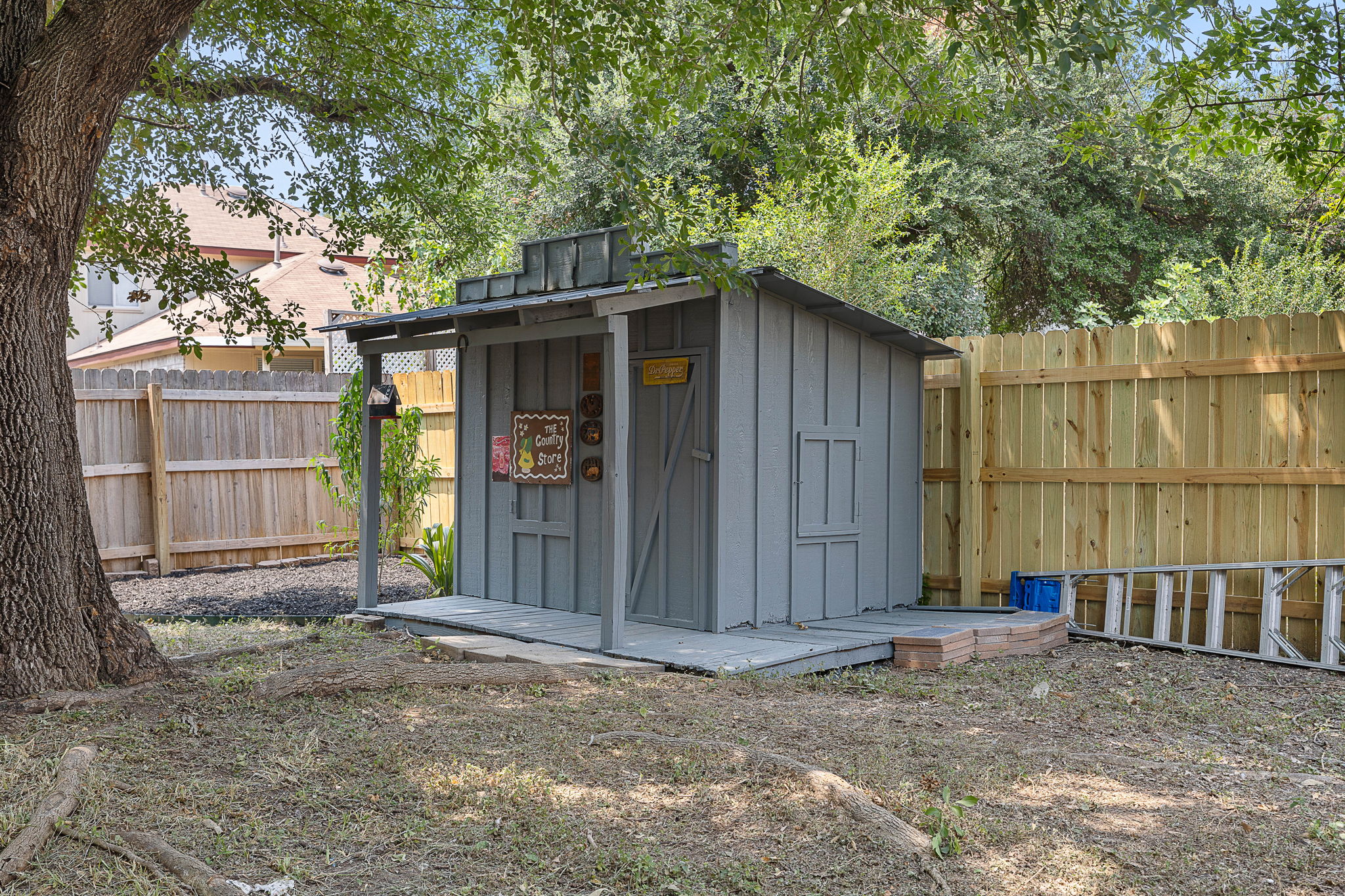 main property photo 24
