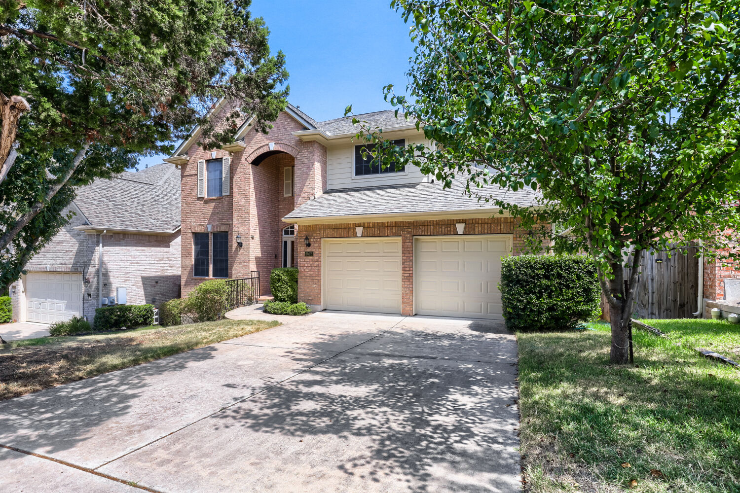 main property photo 2