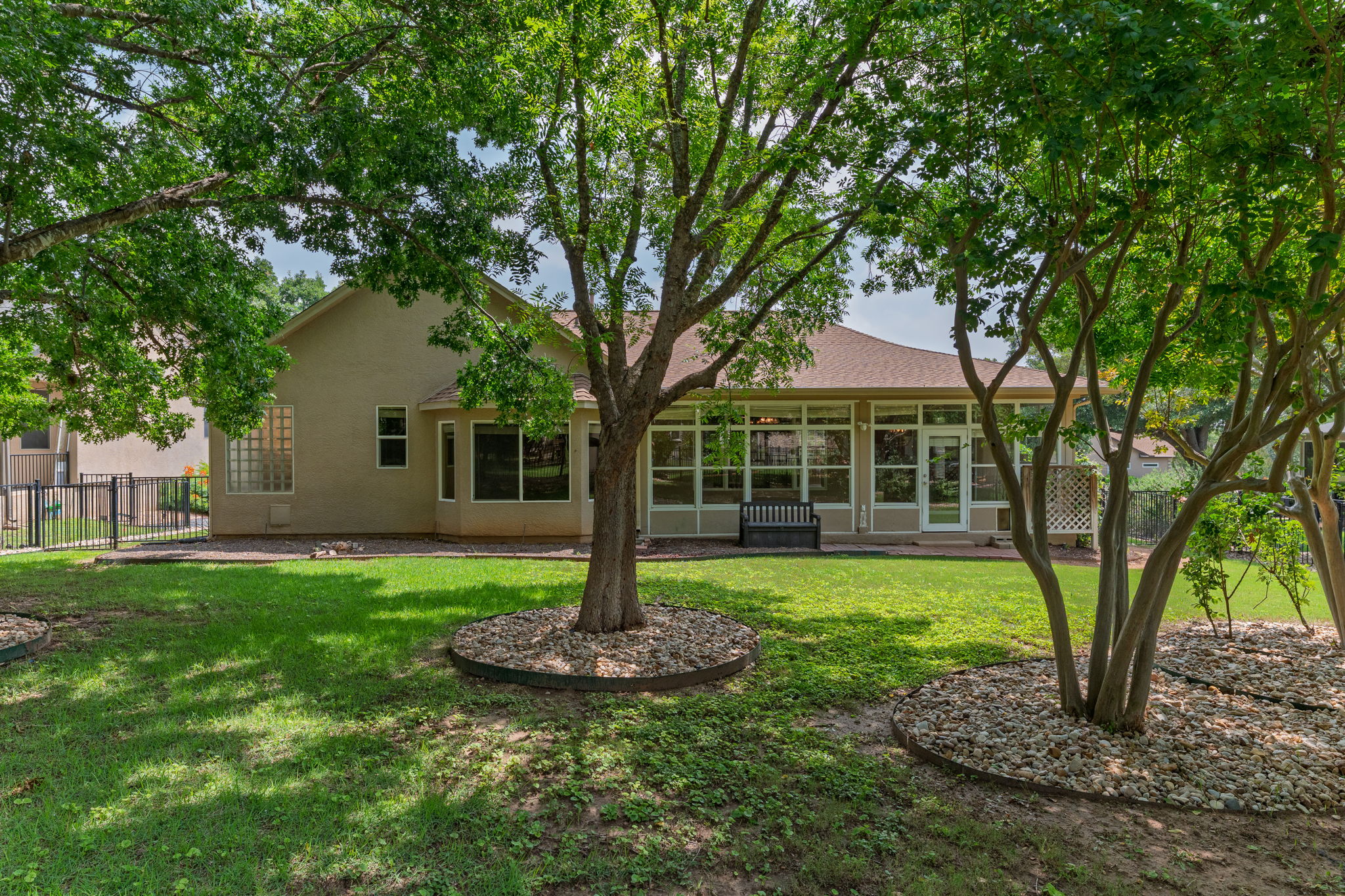 main property photo 29