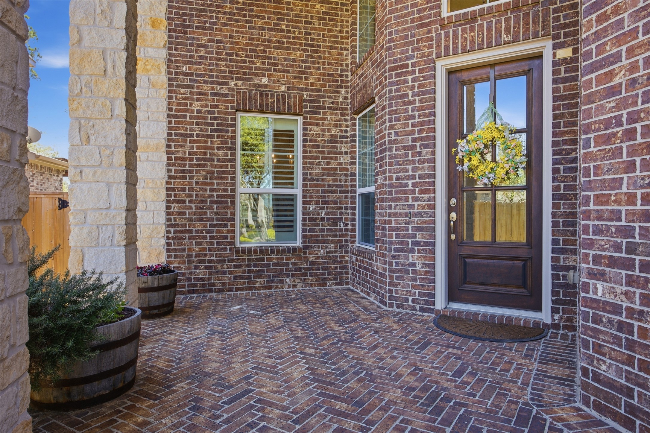 main property photo 6