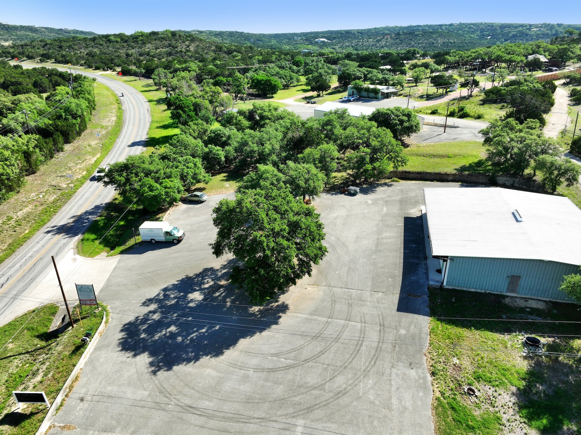 main property photo 28