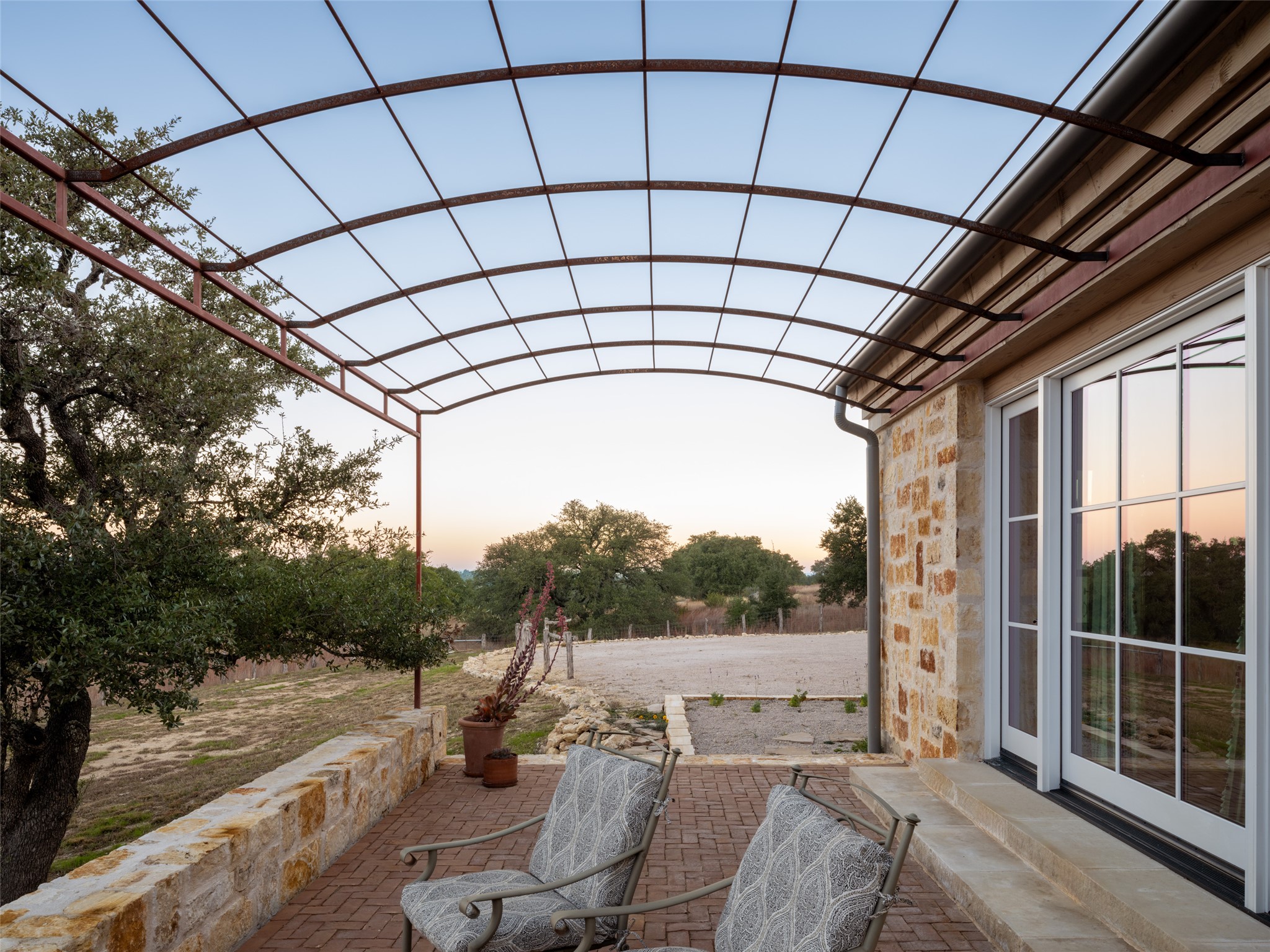 main property photo 14