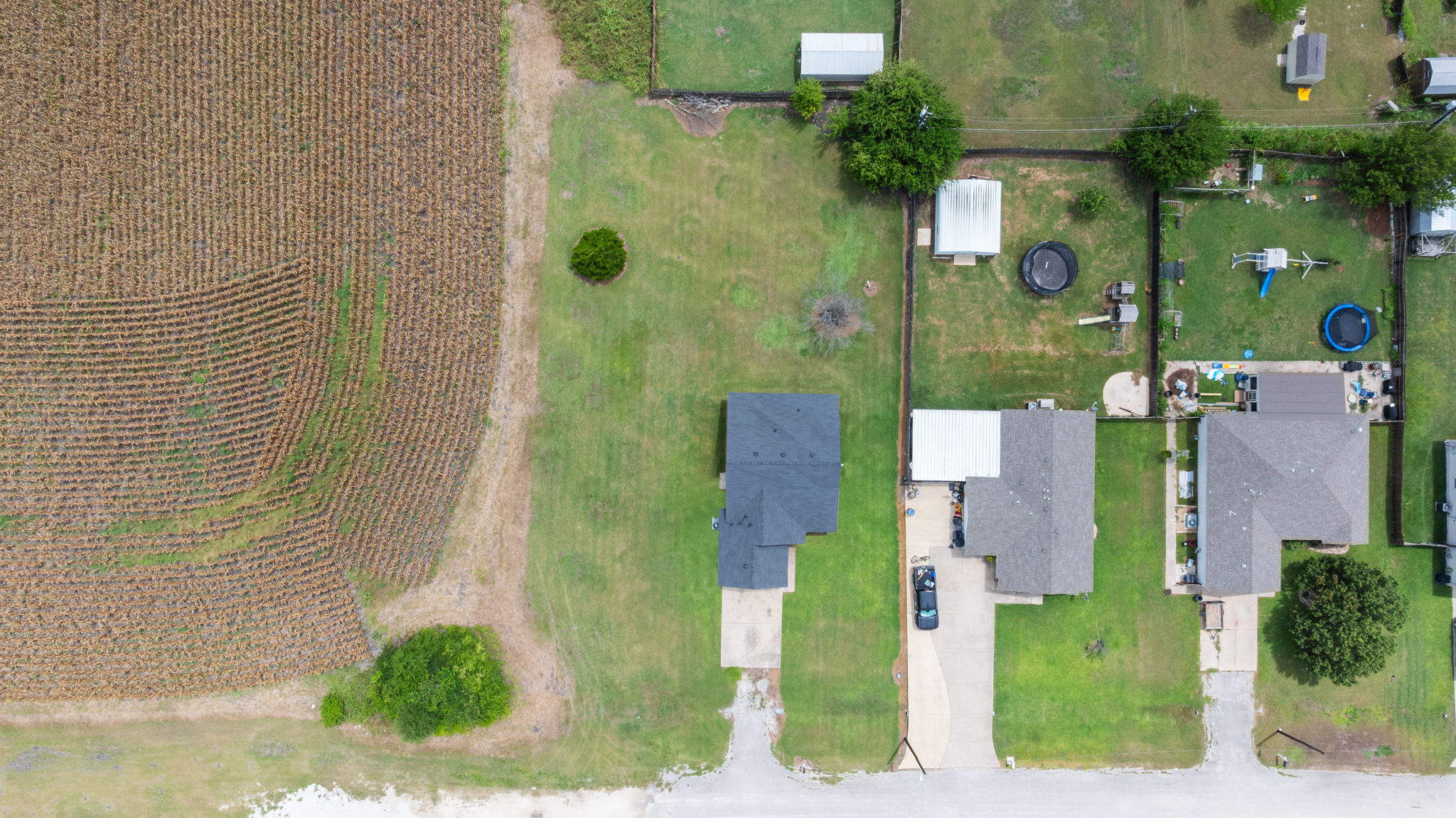 main property photo 20