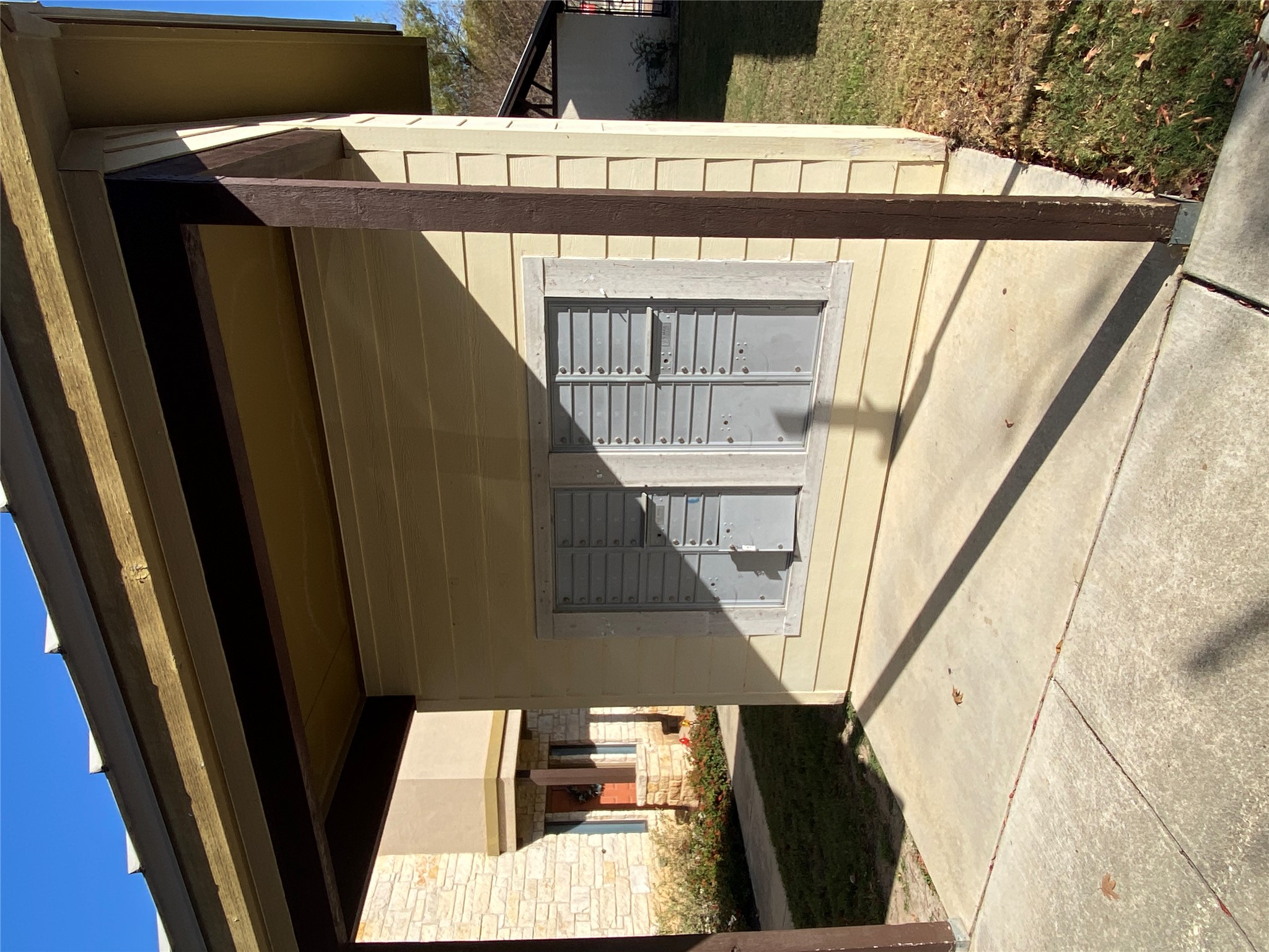 main property photo 33
