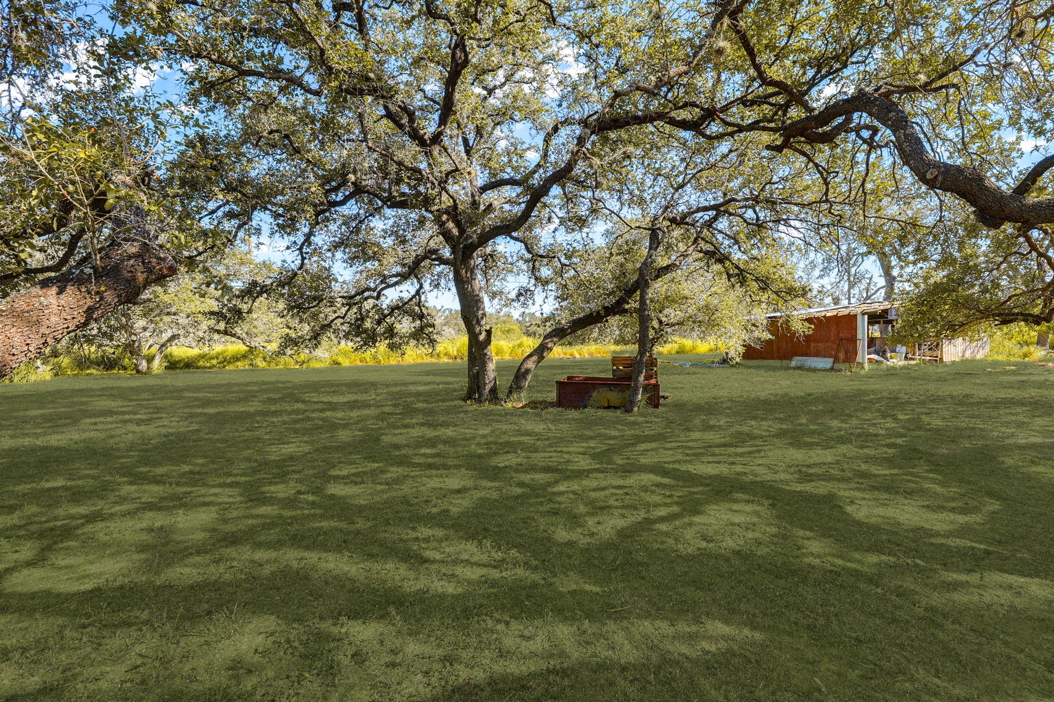 main property photo 33