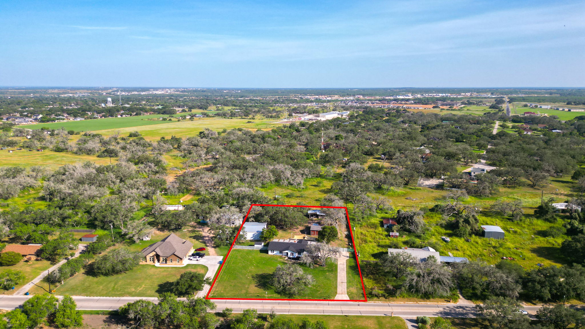 main property photo 37