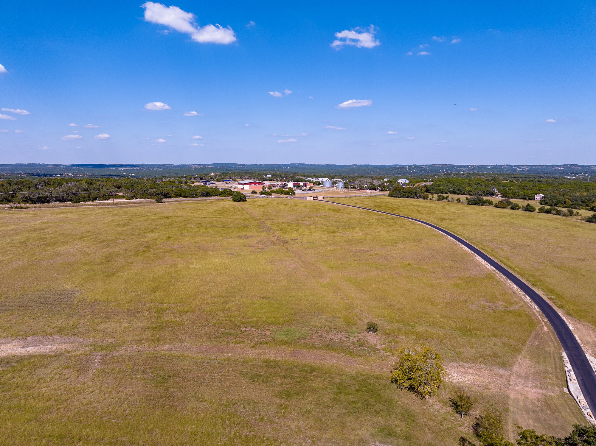main property photo 9