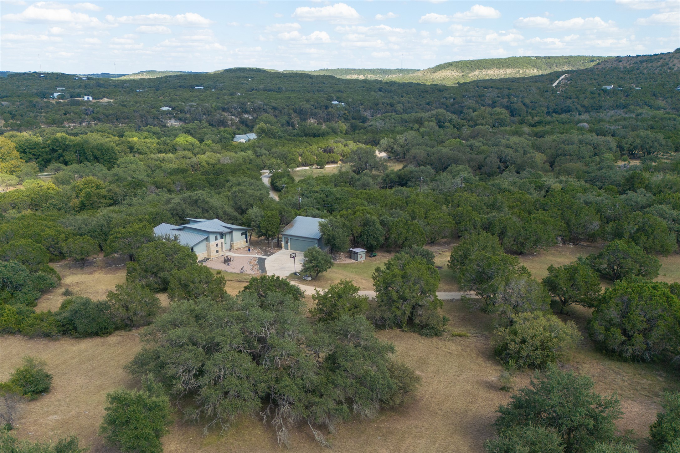 main property photo 32