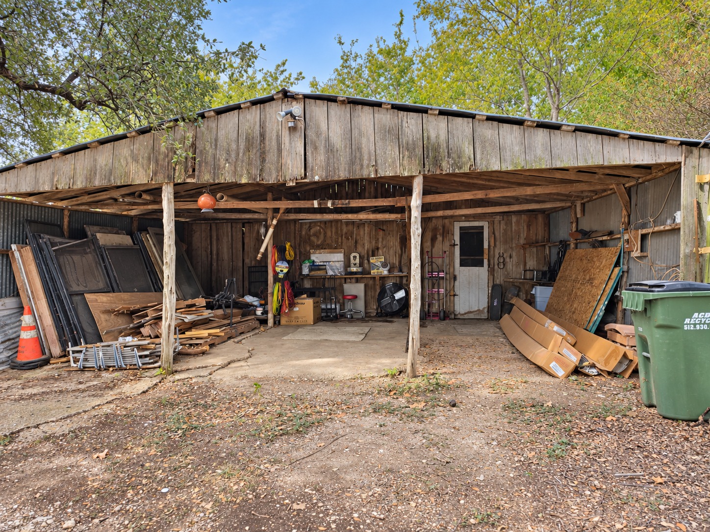 main property photo 33
