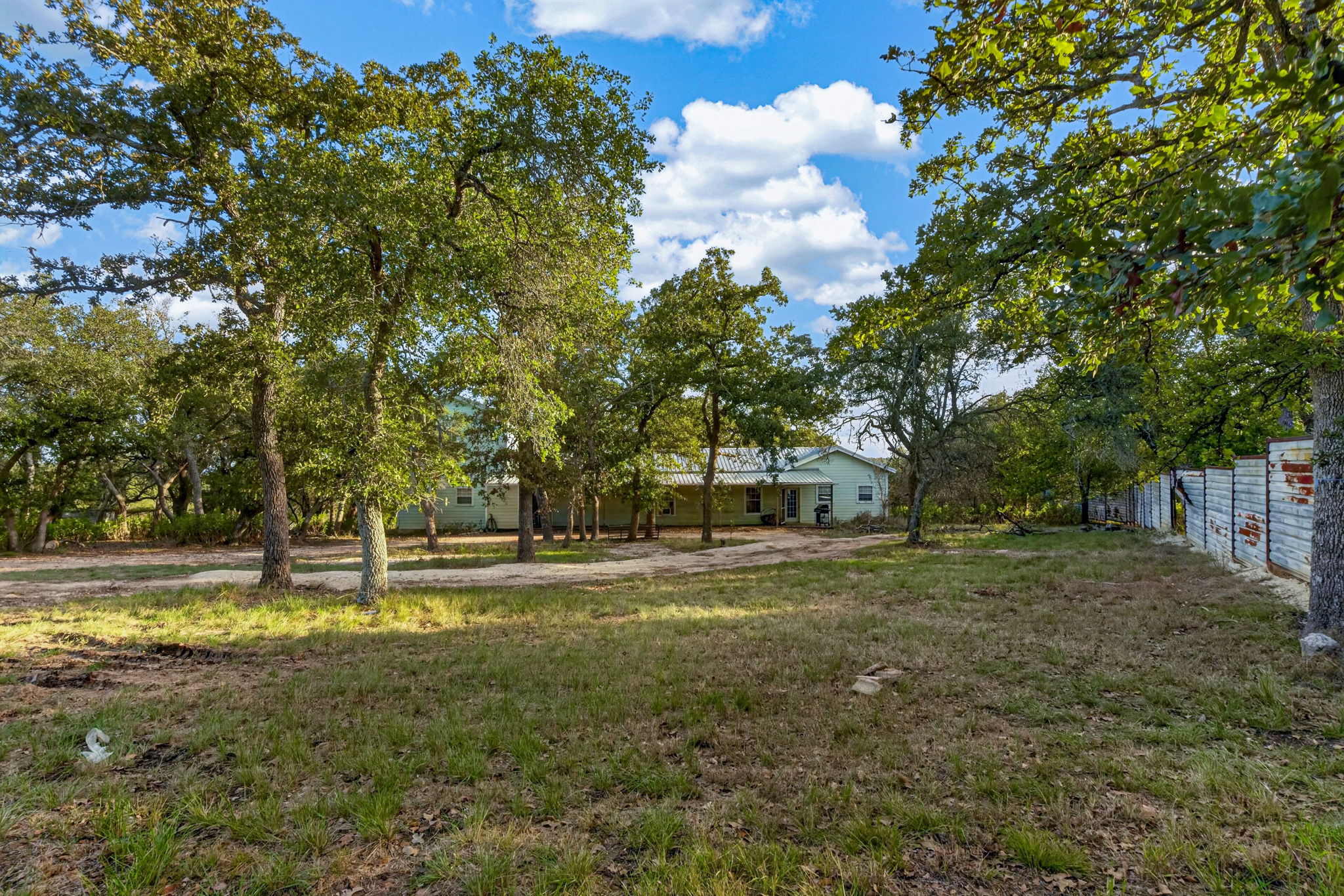 main property photo 9