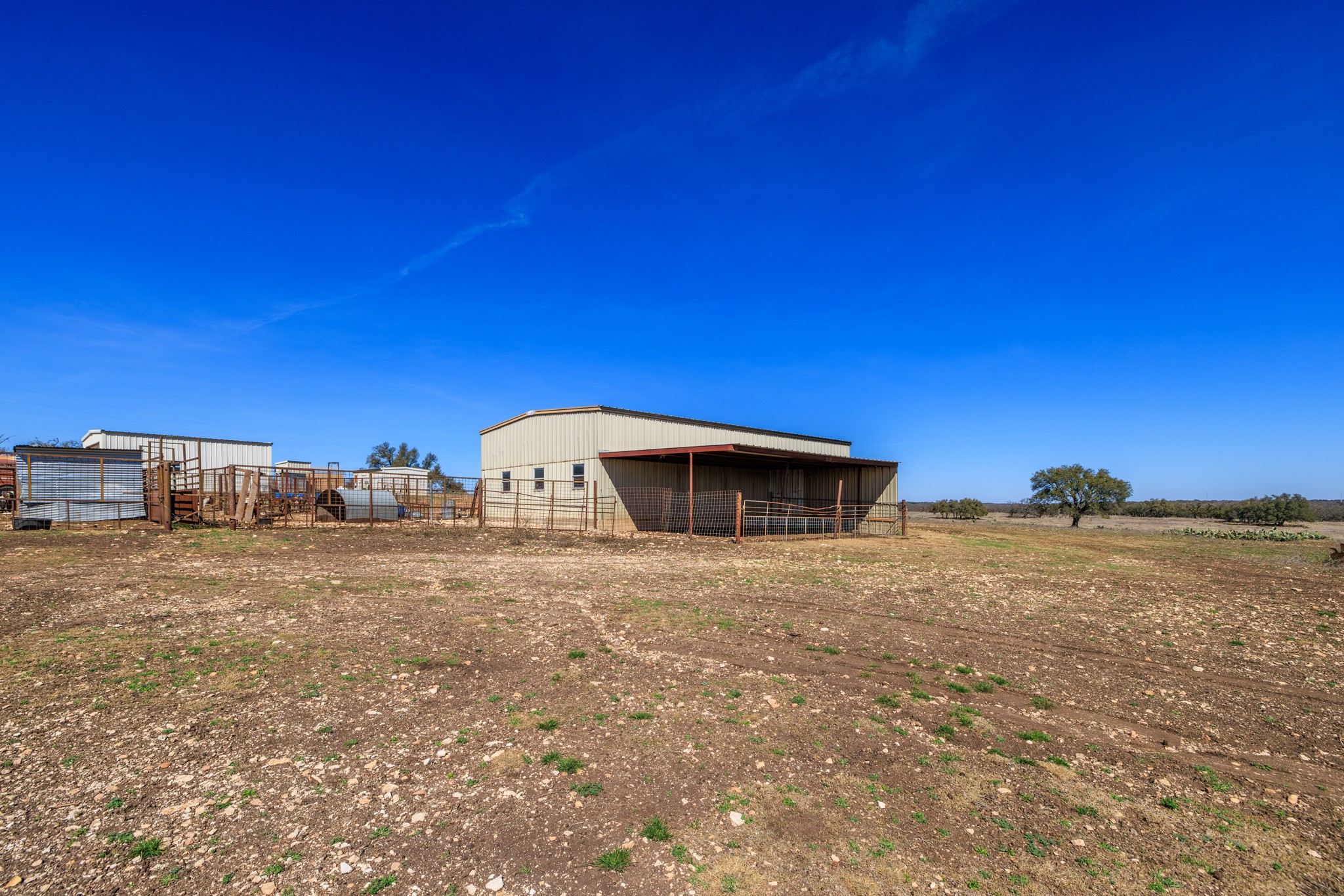 main property photo 26