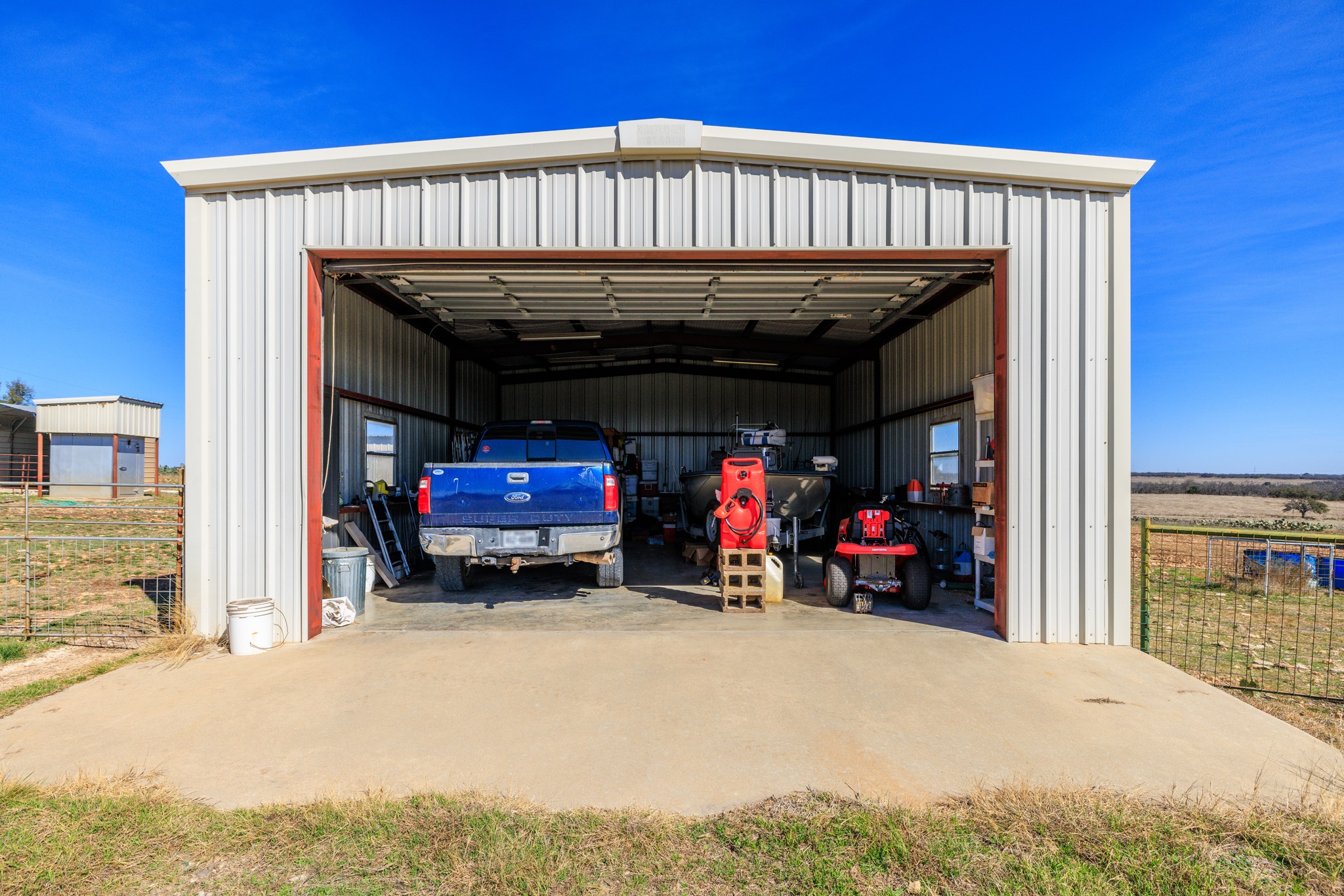 main property photo 27