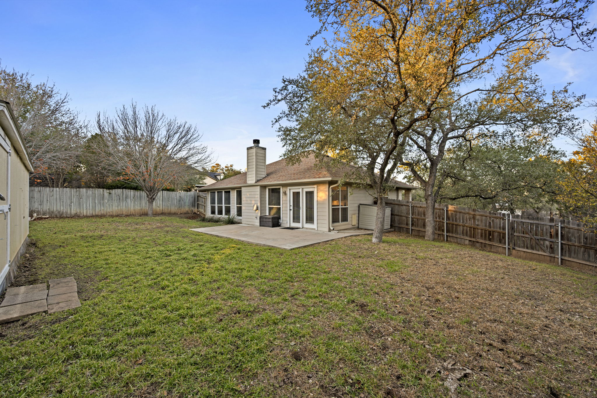 main property photo 26