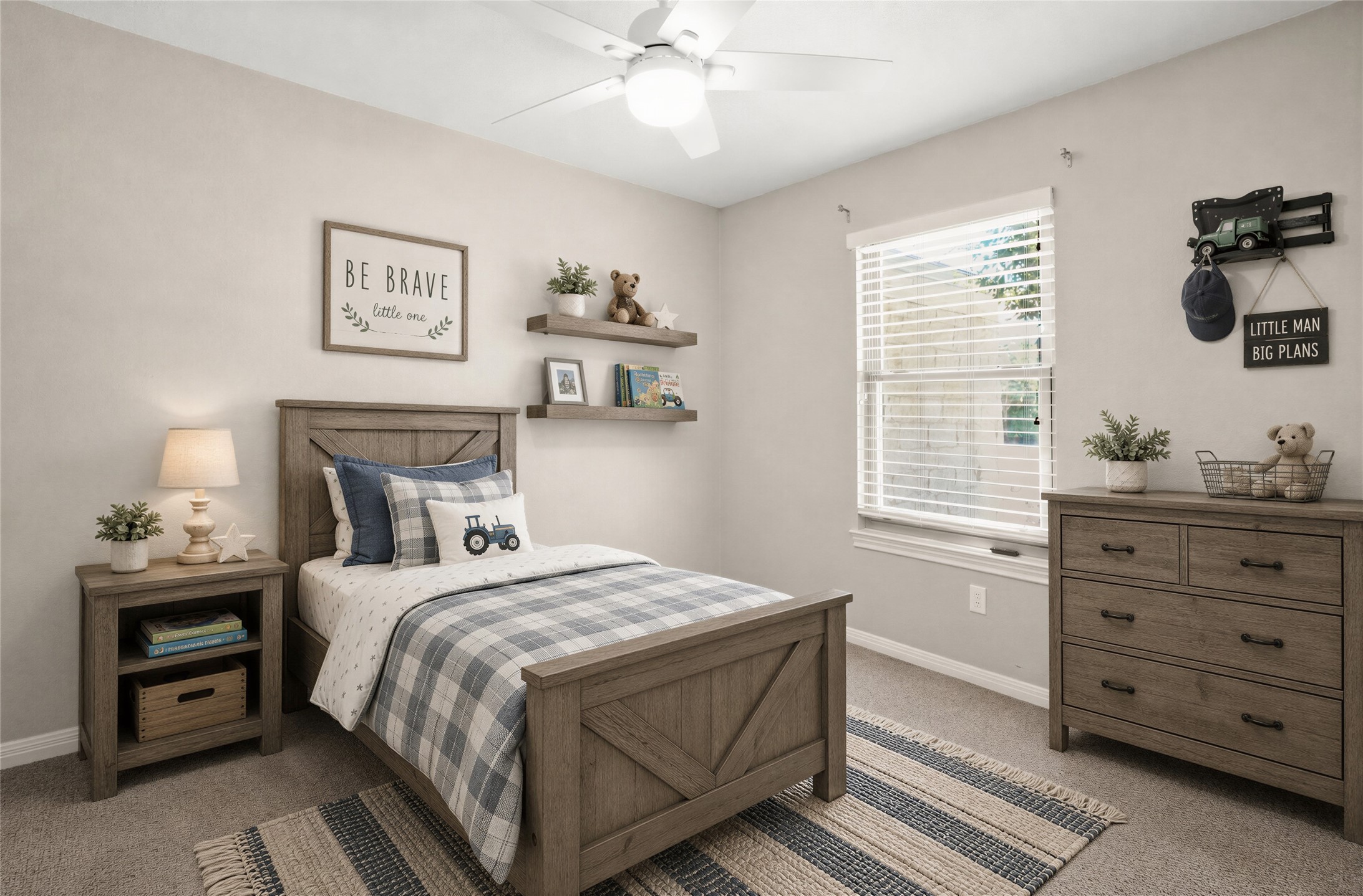 main property photo 13