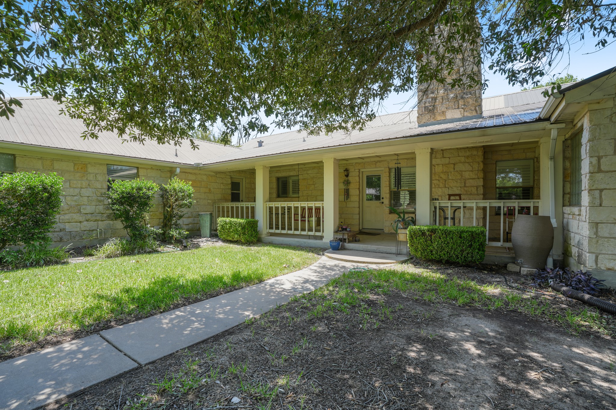 main property photo 37